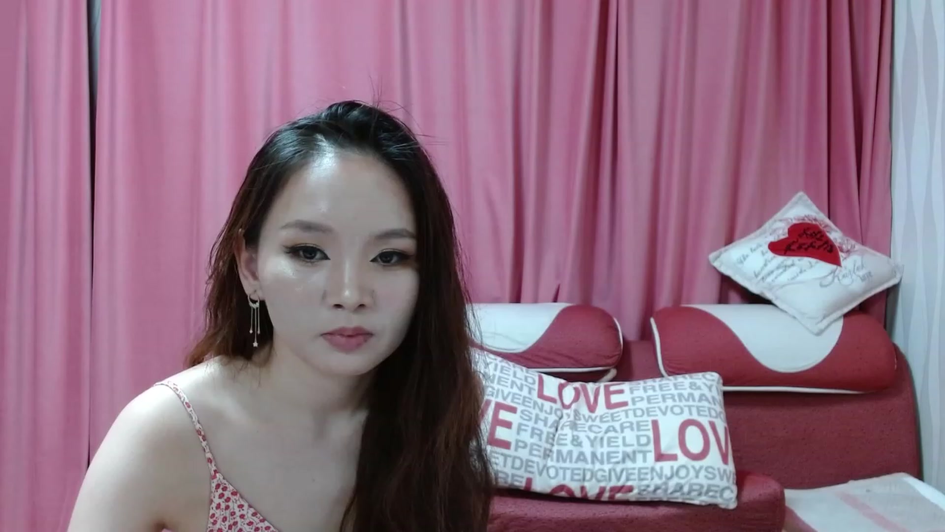 Gallery image thumbnail from Asiankitty_oX's myfreecams stream on, 02/01/2023, 14:17 image 14 of 20