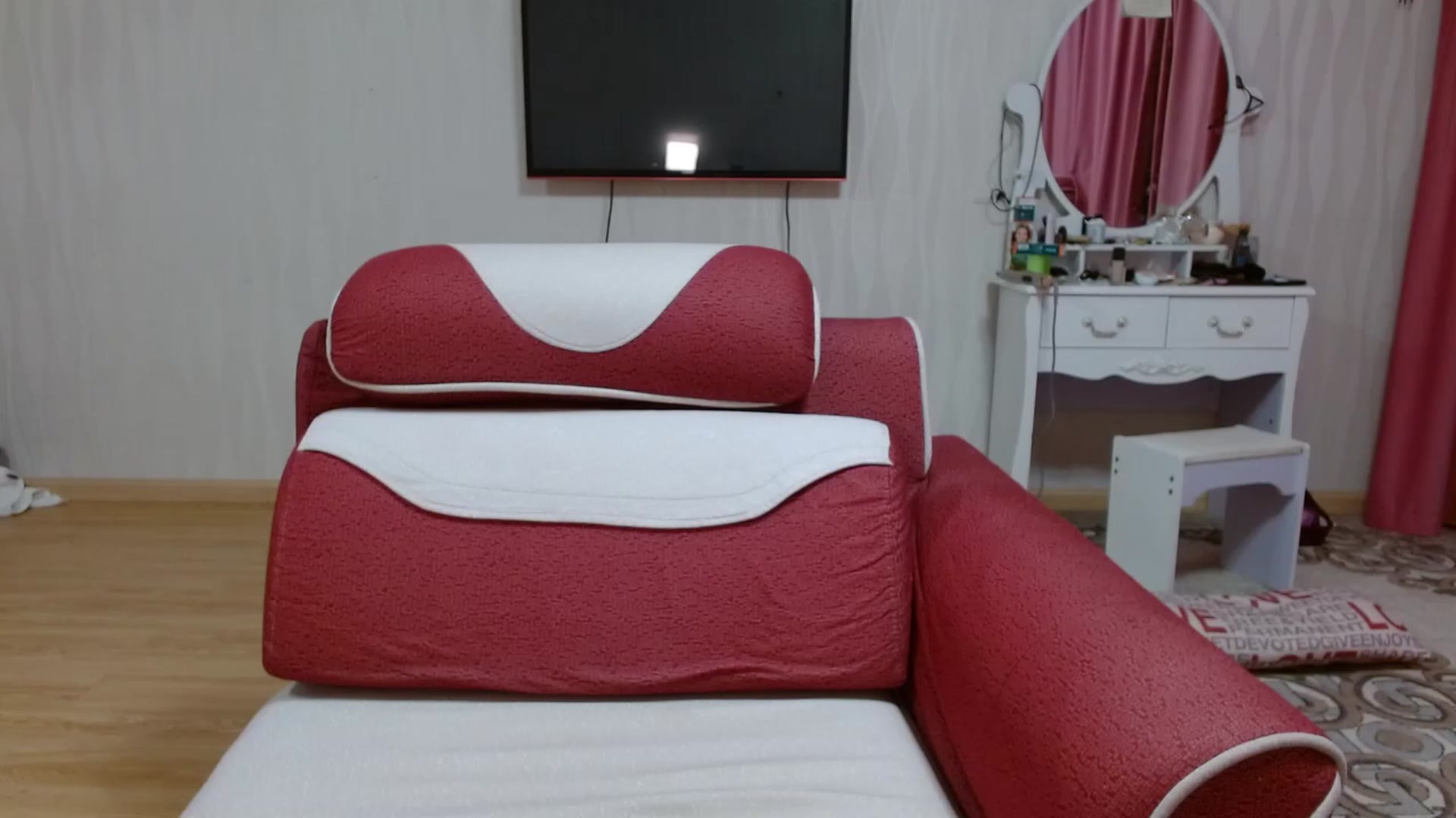 Gallery image thumbnail from Asiankitty_oX's myfreecams stream on, 02/03/2023, 14:59 image 16 of 20