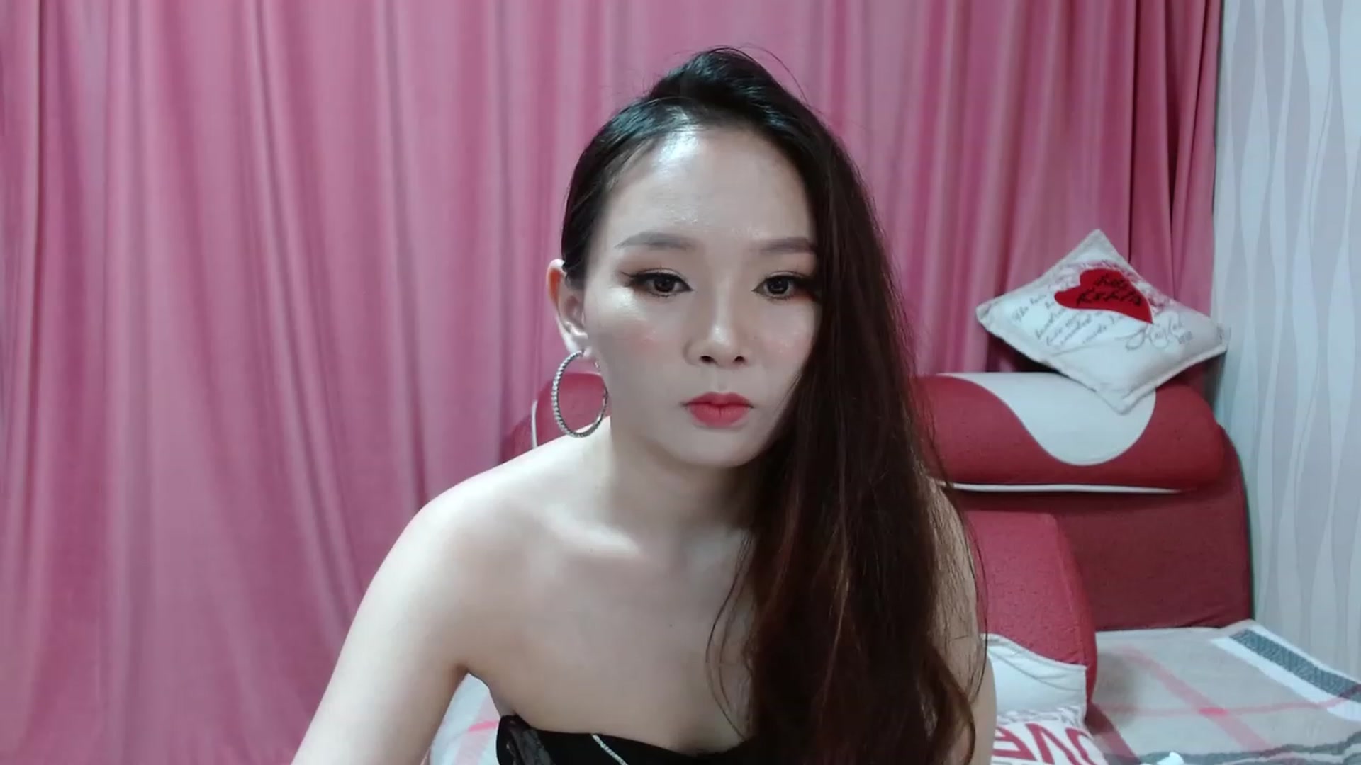 Gallery image thumbnail from Asiankitty_oX's myfreecams stream on, 02/04/2023, 15:03 image 9 of 20