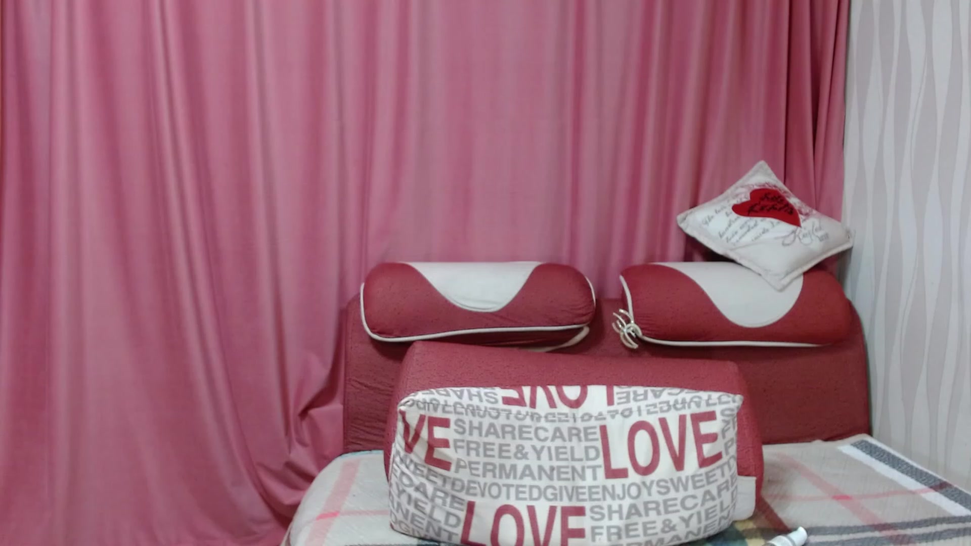 Gallery image thumbnail from Asiankitty_oX's myfreecams stream on, 02/04/2023, 15:03 image 1 of 20