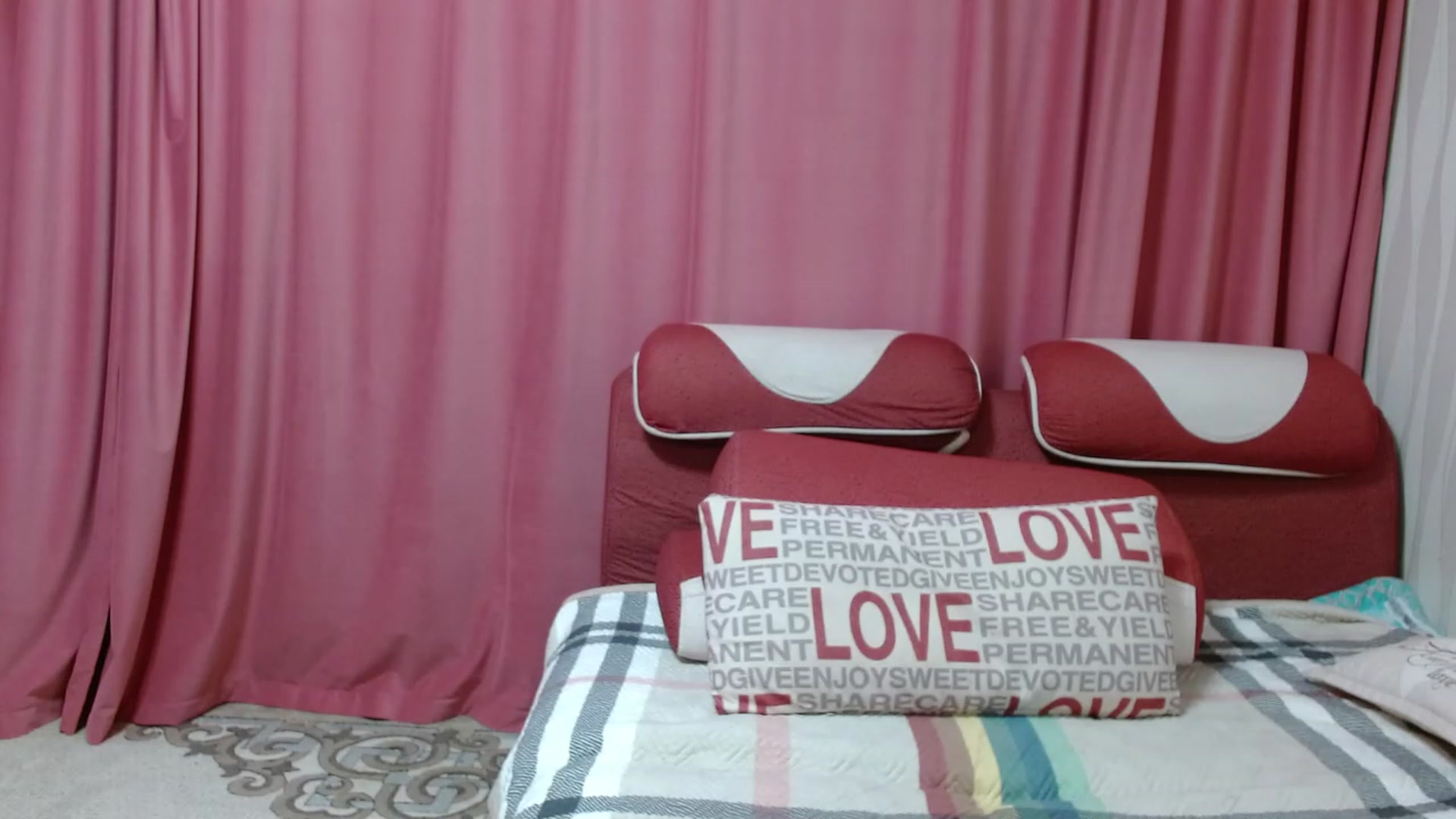 Gallery image thumbnail from Asiankitty_oX's myfreecams stream on, 02/12/2023, 12:23 image 12 of 20