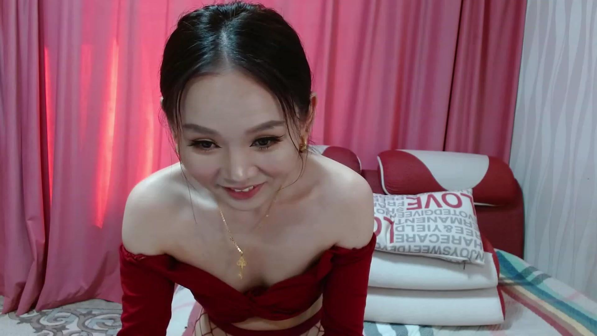 Gallery image thumbnail from Asiankitty_oX's myfreecams stream on, 03/12/2023, 04:59 image 5 of 20