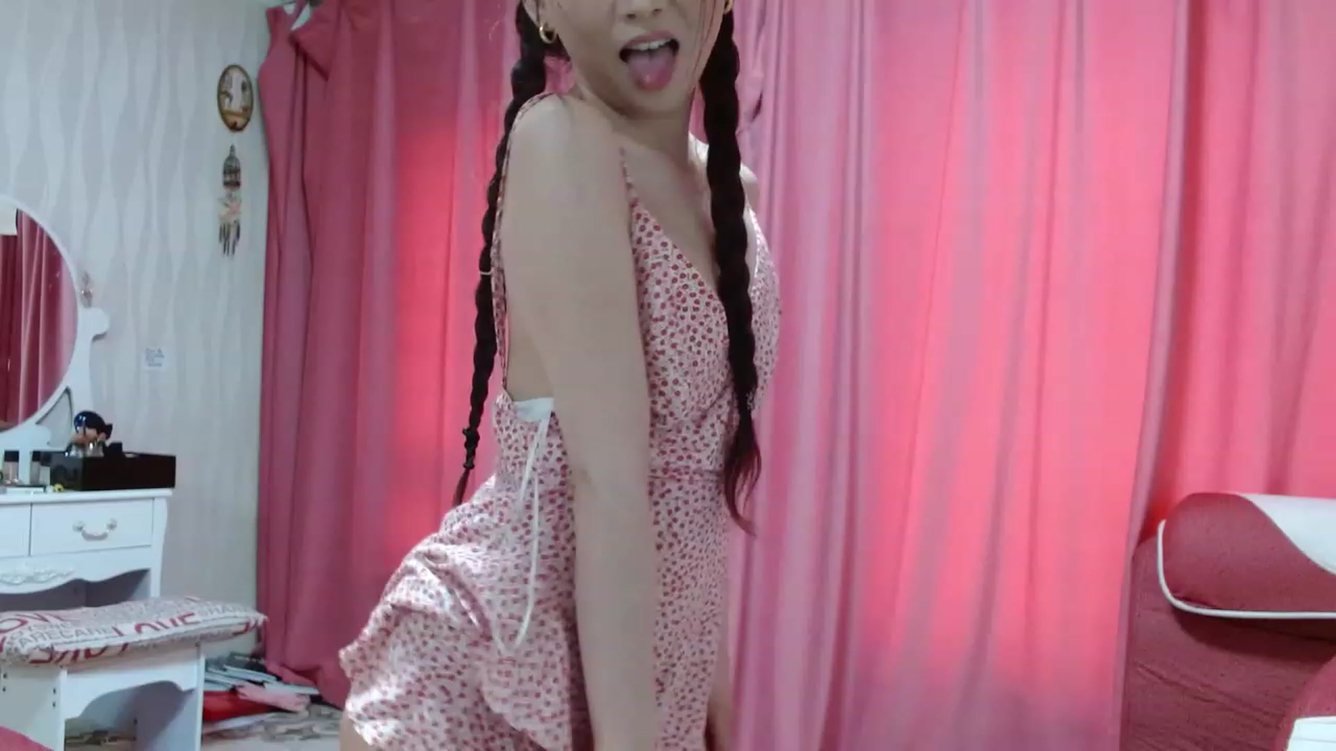 Gallery image thumbnail from Asiankitty_oX's myfreecams stream on, 03/13/2023, 05:28 image 14 of 20
