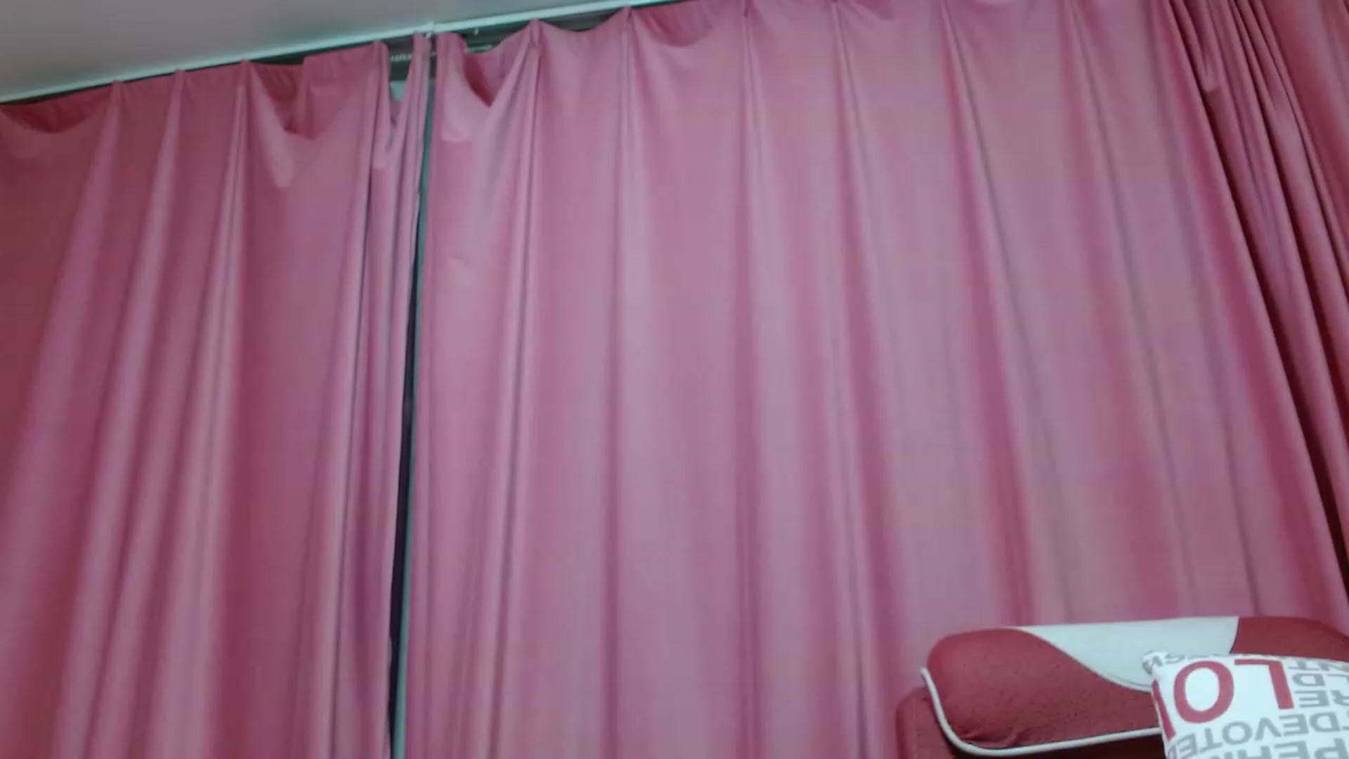 Gallery image thumbnail from Asiankitty_oX's myfreecams stream on, 03/19/2023, 11:45 image 19 of 20