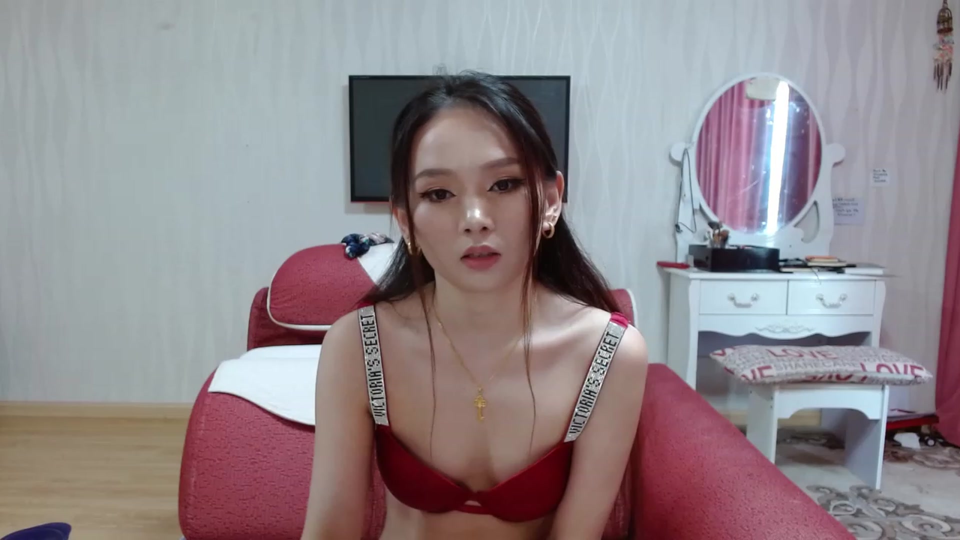 Gallery image thumbnail from Asiankitty_oX's myfreecams stream on, 03/25/2023, 06:30 image 16 of 20
