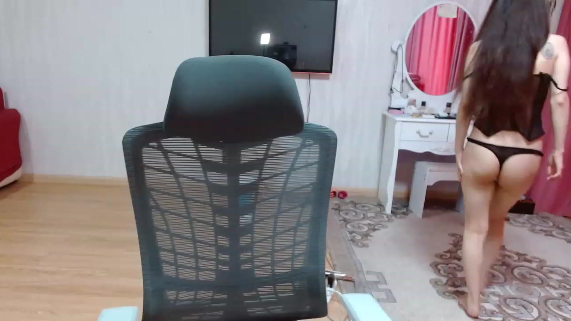 Gallery image thumbnail from Asiankitty_oX's myfreecams stream on, 04/09/2023, 03:50 image 16 of 20