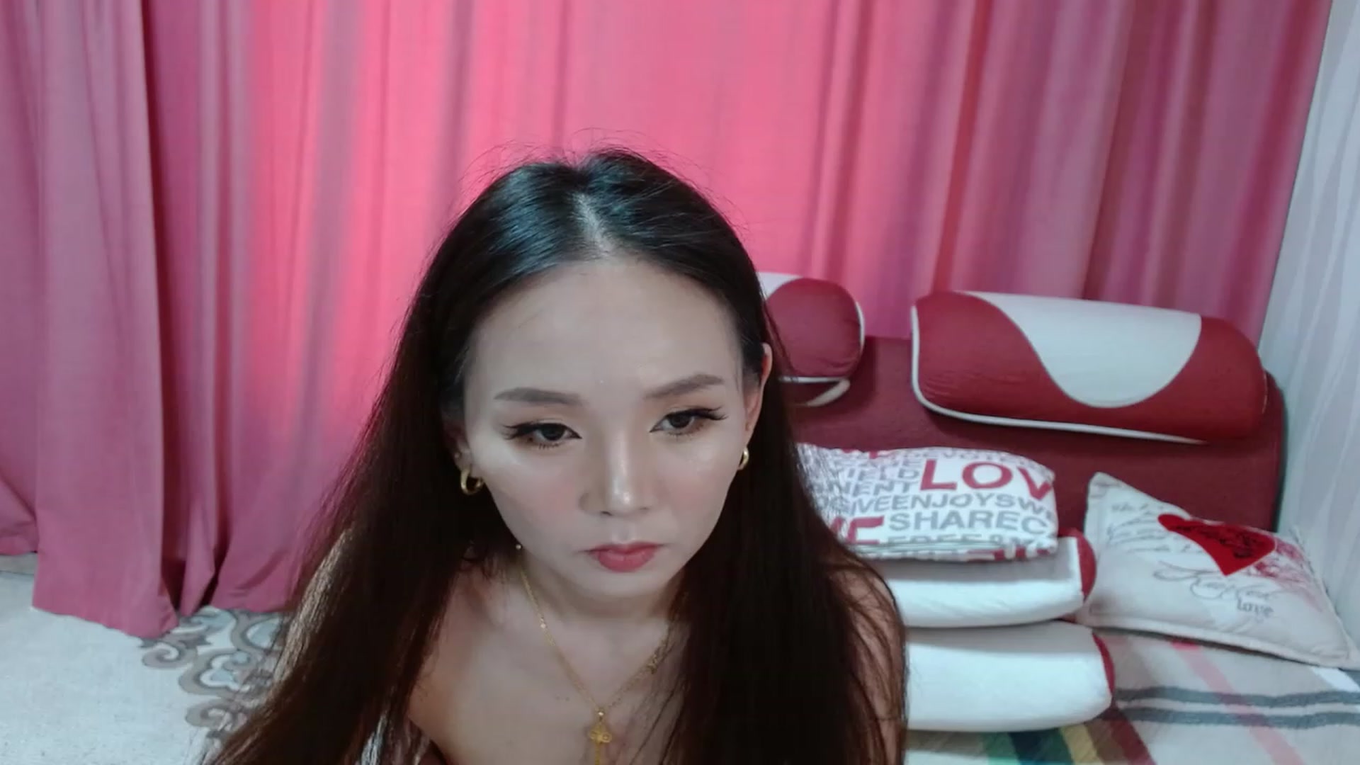 Gallery image thumbnail from Asiankitty_oX's myfreecams stream on, 04/10/2023, 05:24 image 6 of 20