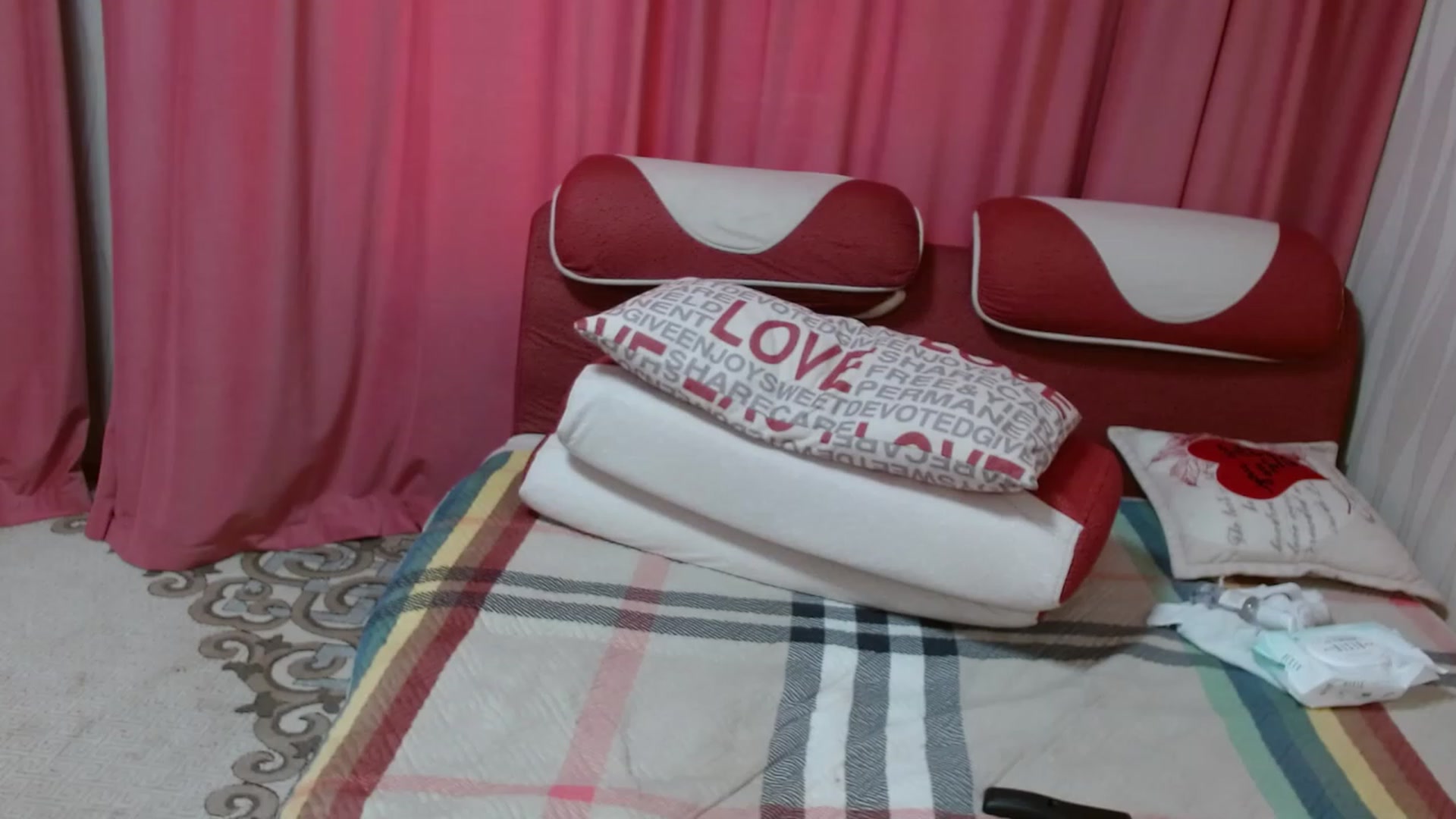 Gallery image thumbnail from Asiankitty_oX's myfreecams stream on, 04/16/2023, 09:34 image 8 of 20