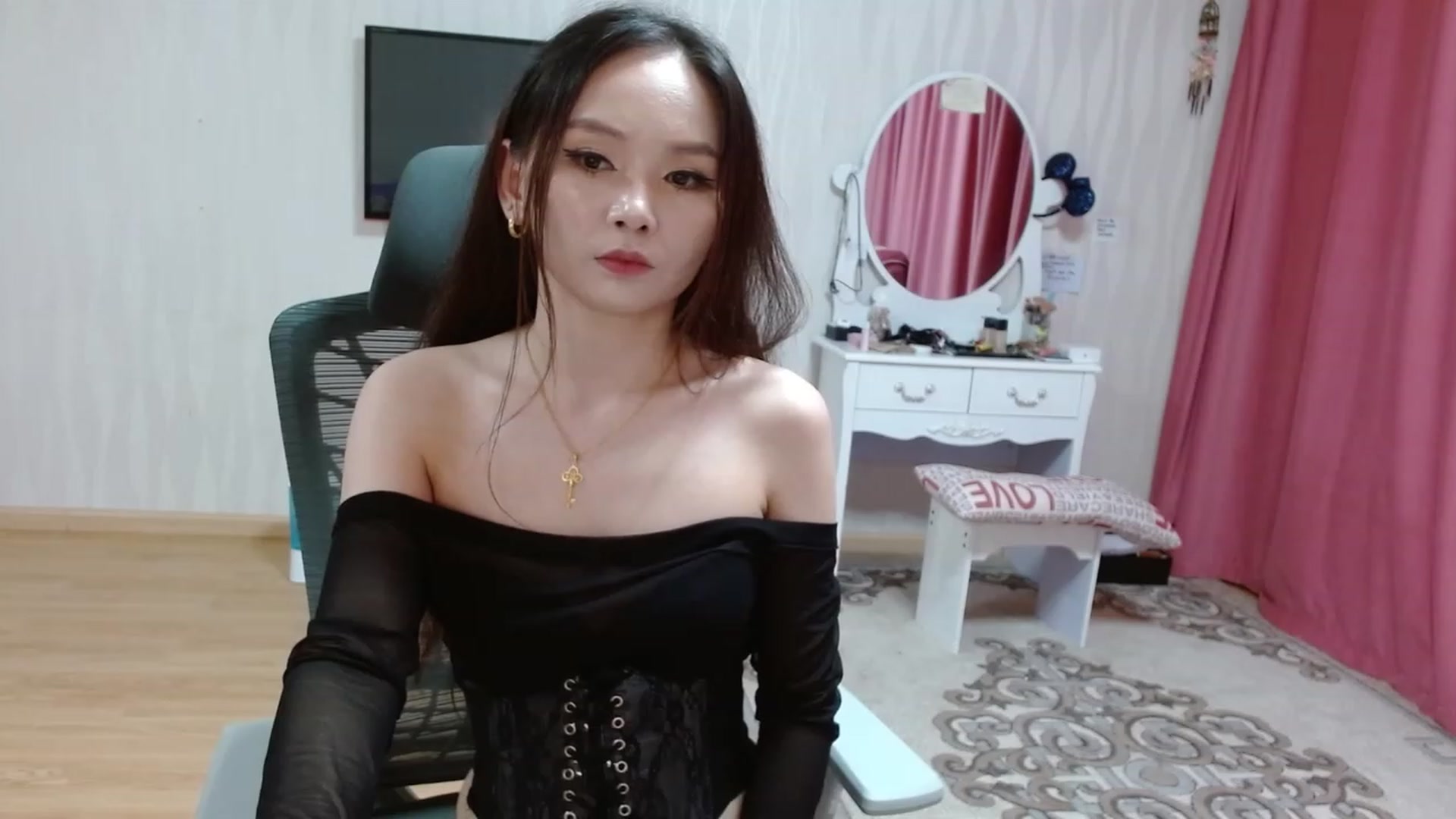 Gallery image thumbnail from Asiankitty_oX's myfreecams stream on, 04/17/2023, 14:20 image 15 of 20