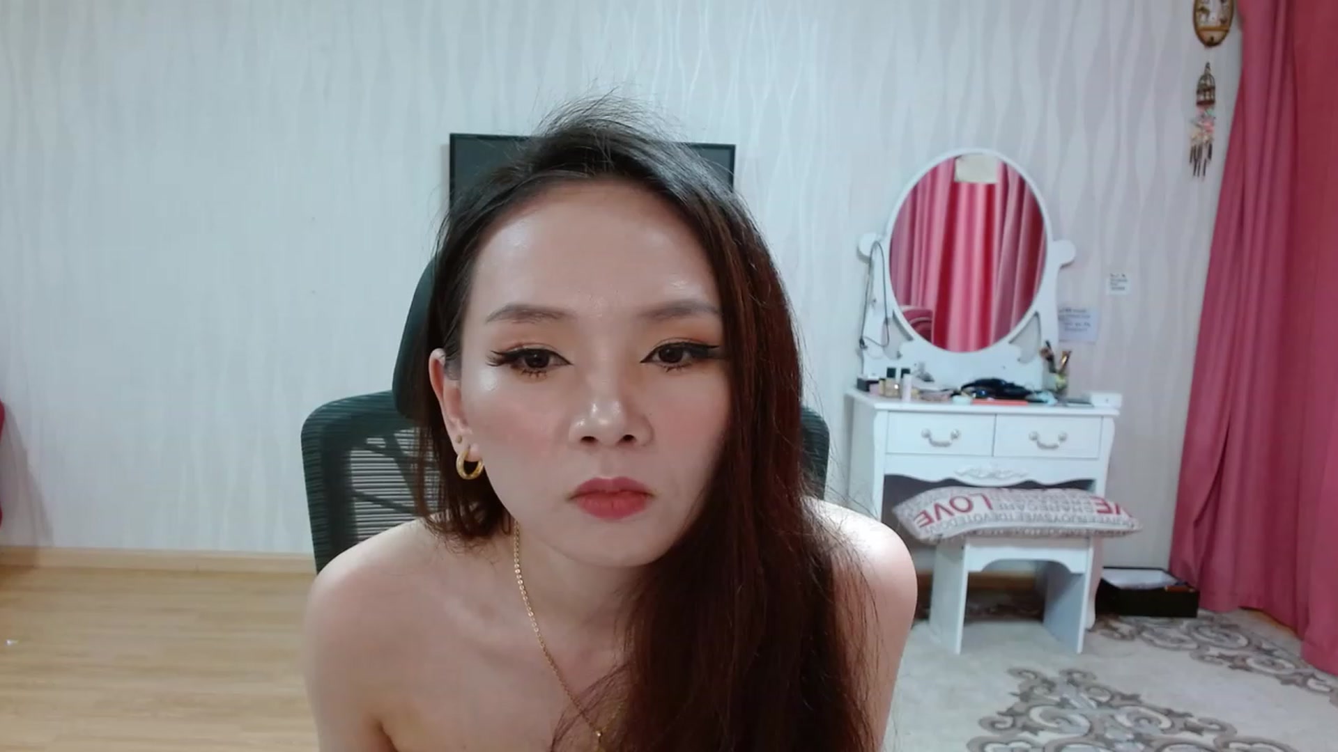 Gallery image thumbnail from Asiankitty_oX's myfreecams stream on, 04/20/2023, 05:42 image 13 of 20