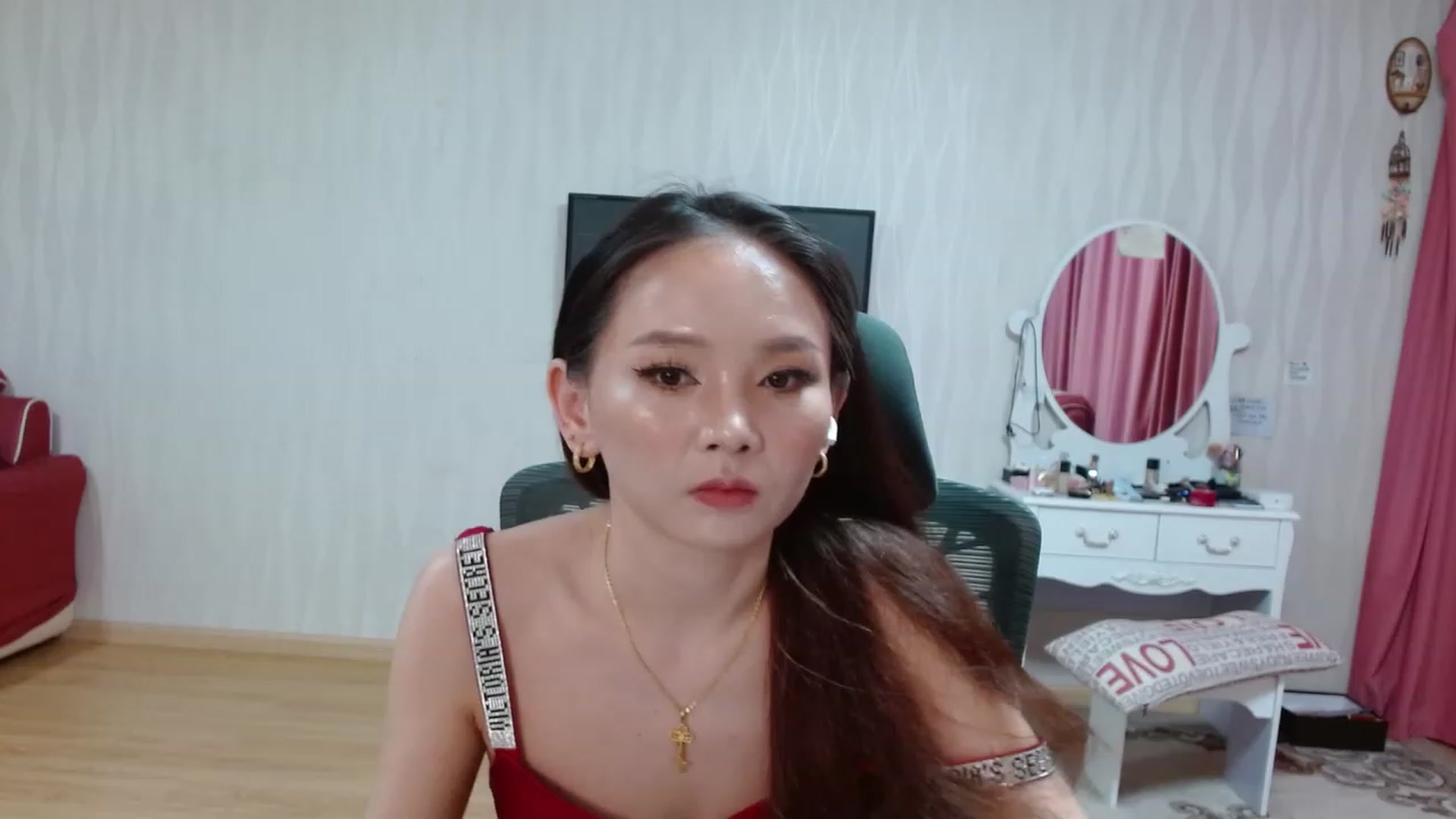 Gallery image thumbnail from Asiankitty_oX's myfreecams stream on, 04/22/2023, 13:06 image 18 of 20