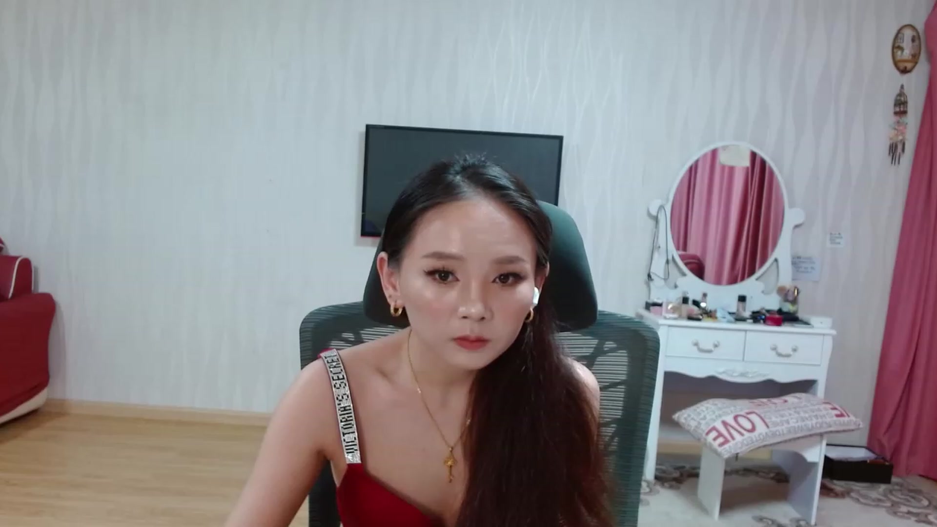 Gallery image thumbnail from Asiankitty_oX's myfreecams stream on, 04/22/2023, 13:06 image 17 of 20
