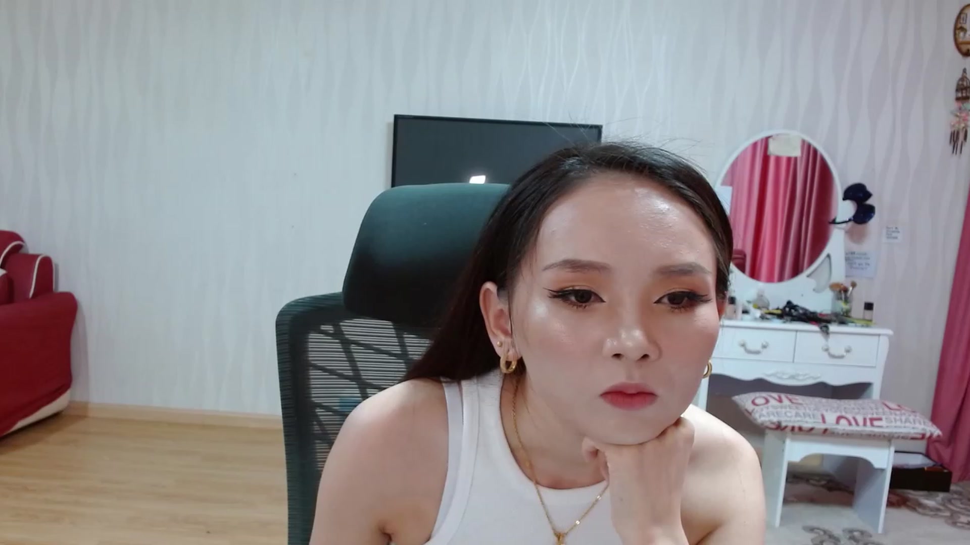 Gallery image thumbnail from Asiankitty_oX's myfreecams stream on, 04/25/2023, 05:27 image 6 of 20