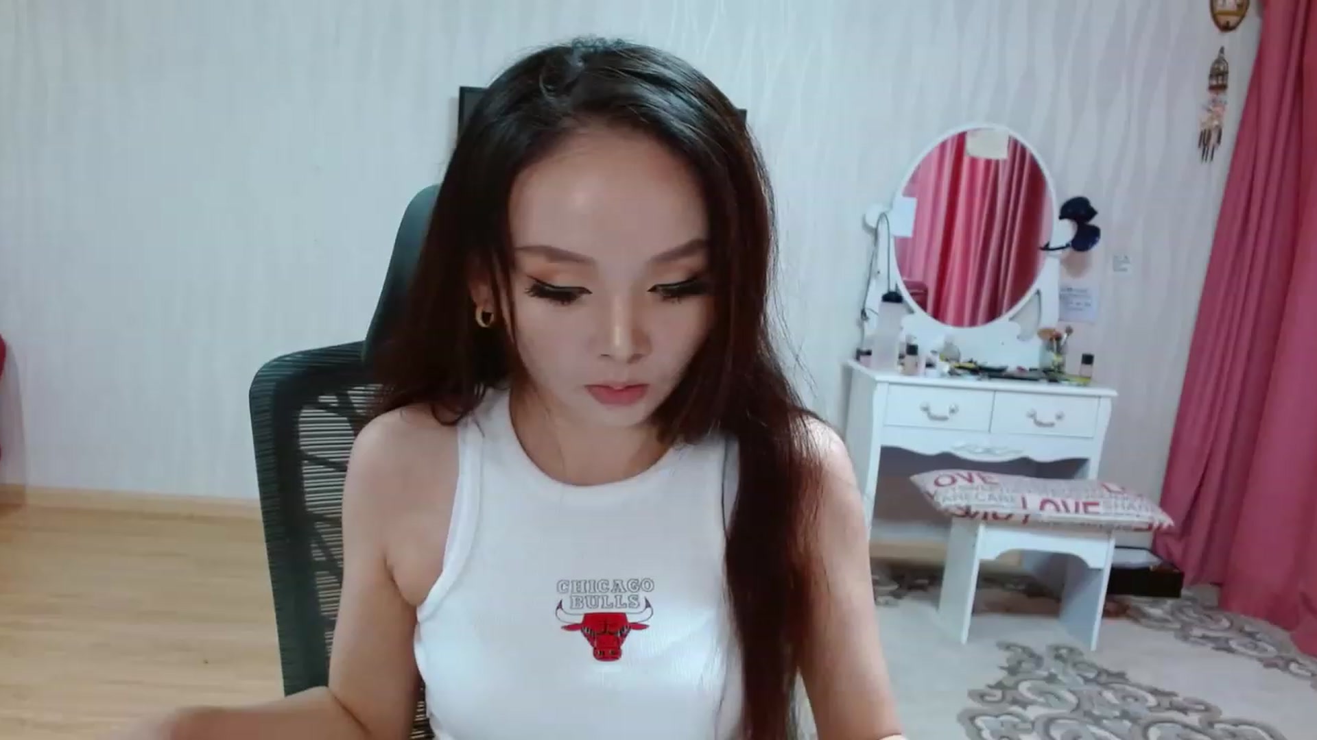 Gallery image thumbnail from Asiankitty_oX's myfreecams stream on, 04/25/2023, 06:47 image 7 of 20