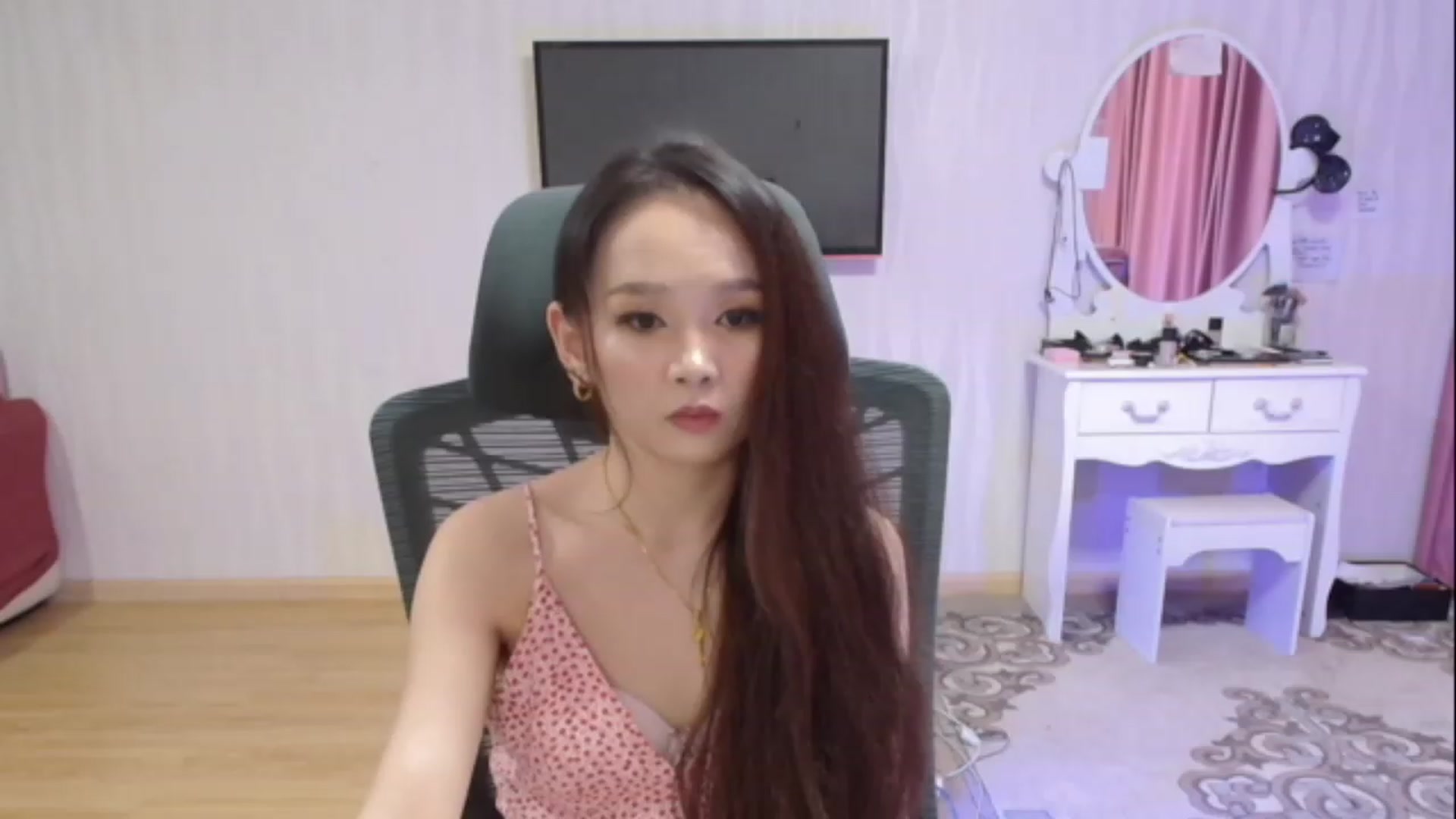 Gallery image thumbnail from Asiankitty_oX's myfreecams stream on, 04/28/2023, 11:50 image 9 of 20