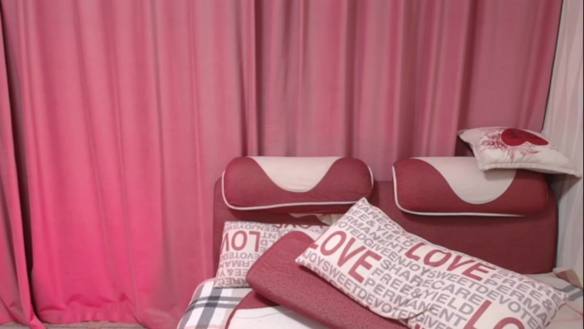 Gallery image thumbnail from Asiankitty_oX's myfreecams stream on, 04/28/2023, 15:21 image 7 of 20