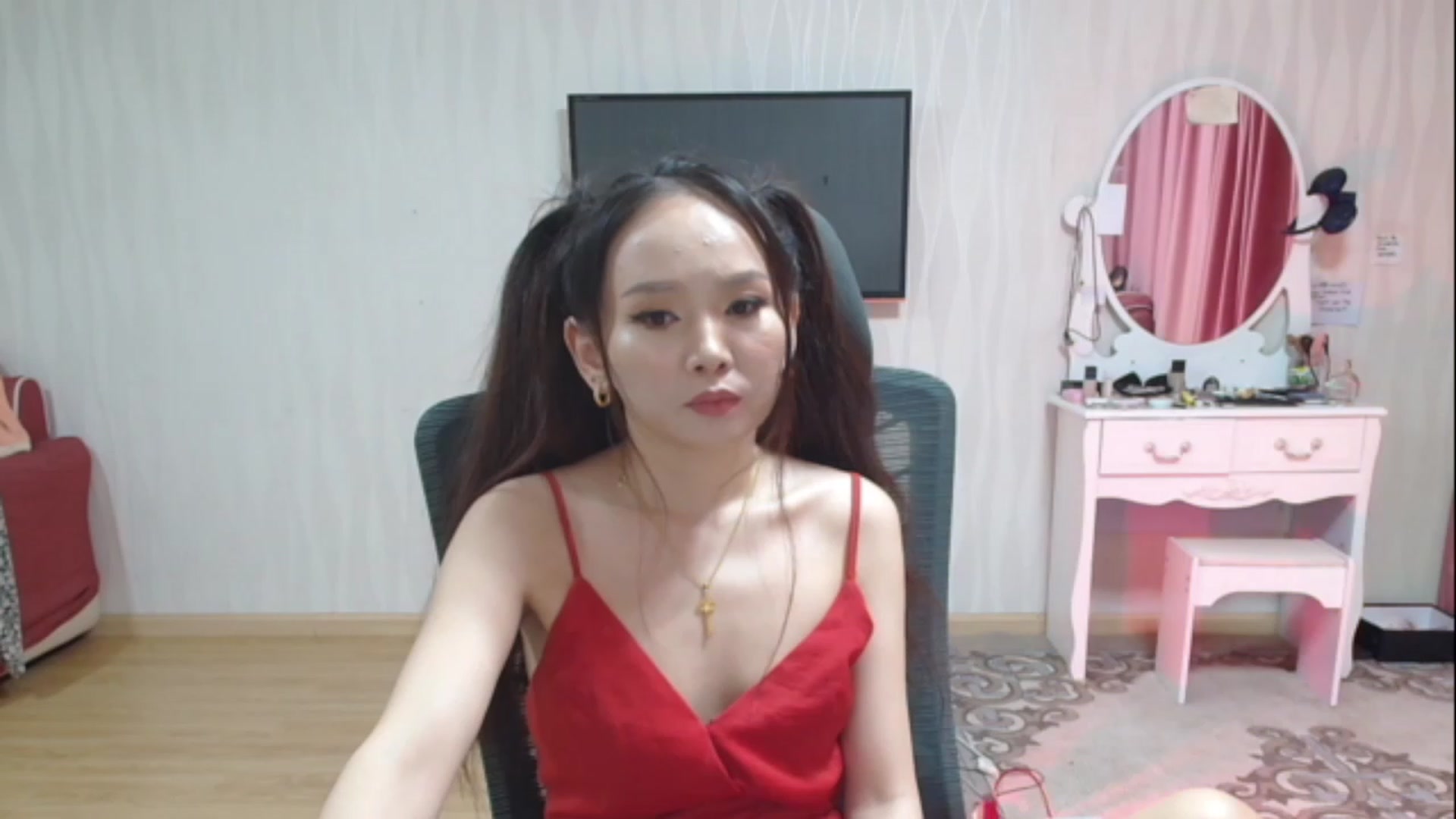 Gallery image thumbnail from Asiankitty_oX's myfreecams stream on, 05/04/2023, 13:59 image 5 of 20