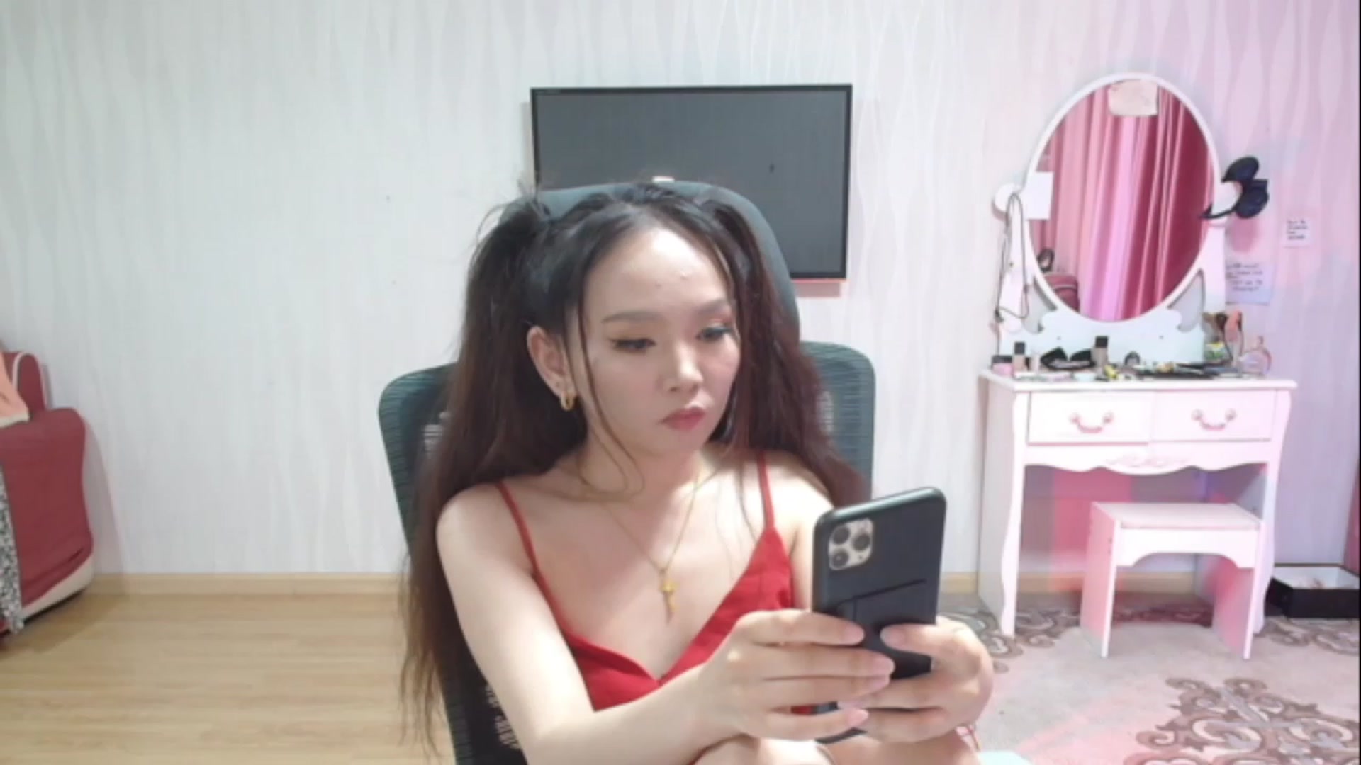 Gallery image thumbnail from Asiankitty_oX's myfreecams stream on, 05/04/2023, 13:59 image 19 of 20