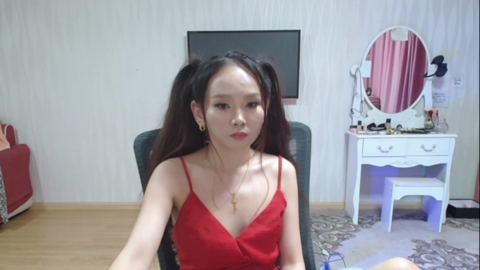 Gallery image thumbnail from Asiankitty_oX's myfreecams stream on, 05/04/2023, 13:59 image 4 of 20