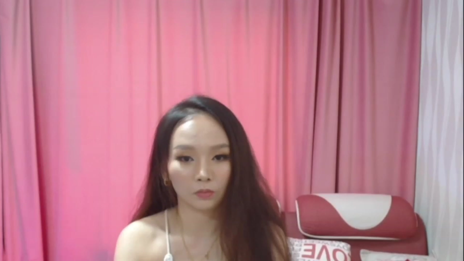 Gallery image thumbnail from Asiankitty_oX's myfreecams stream on, 05/05/2023, 08:29 image 7 of 20