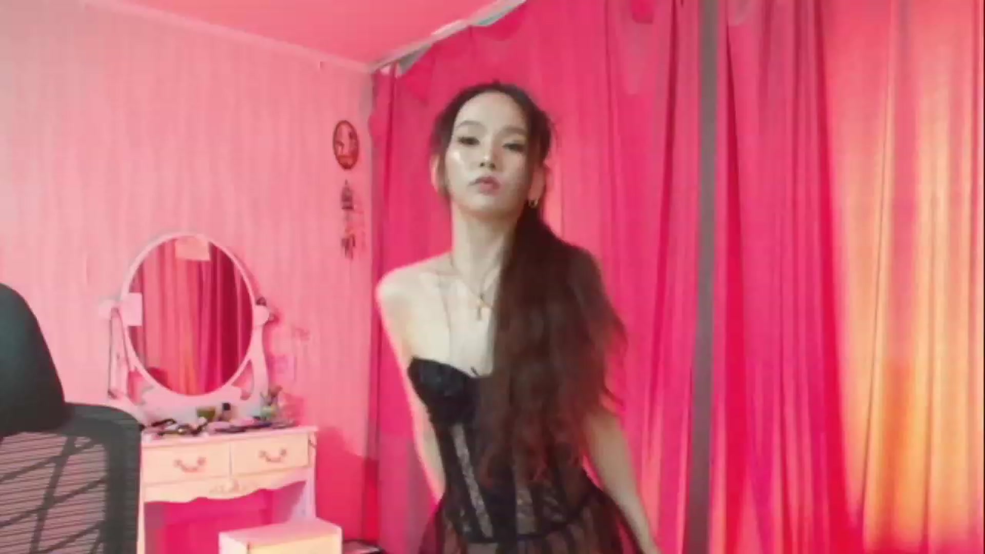 Gallery image thumbnail from Asiankitty_oX's myfreecams stream on, 05/07/2023, 08:53 image 14 of 20