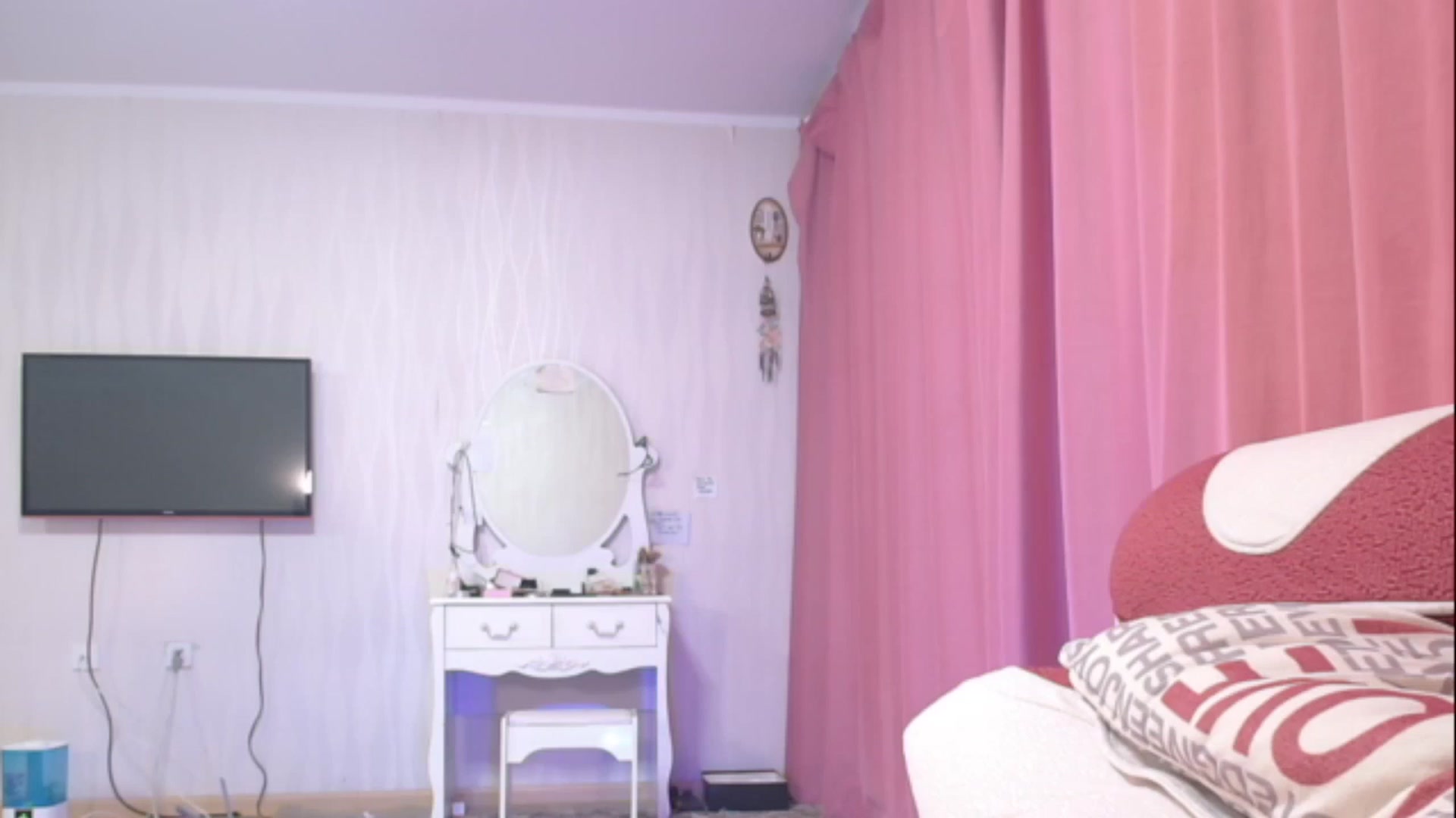 Gallery image thumbnail from Asiankitty_oX's myfreecams stream on, 05/07/2023, 14:18 image 1 of 20
