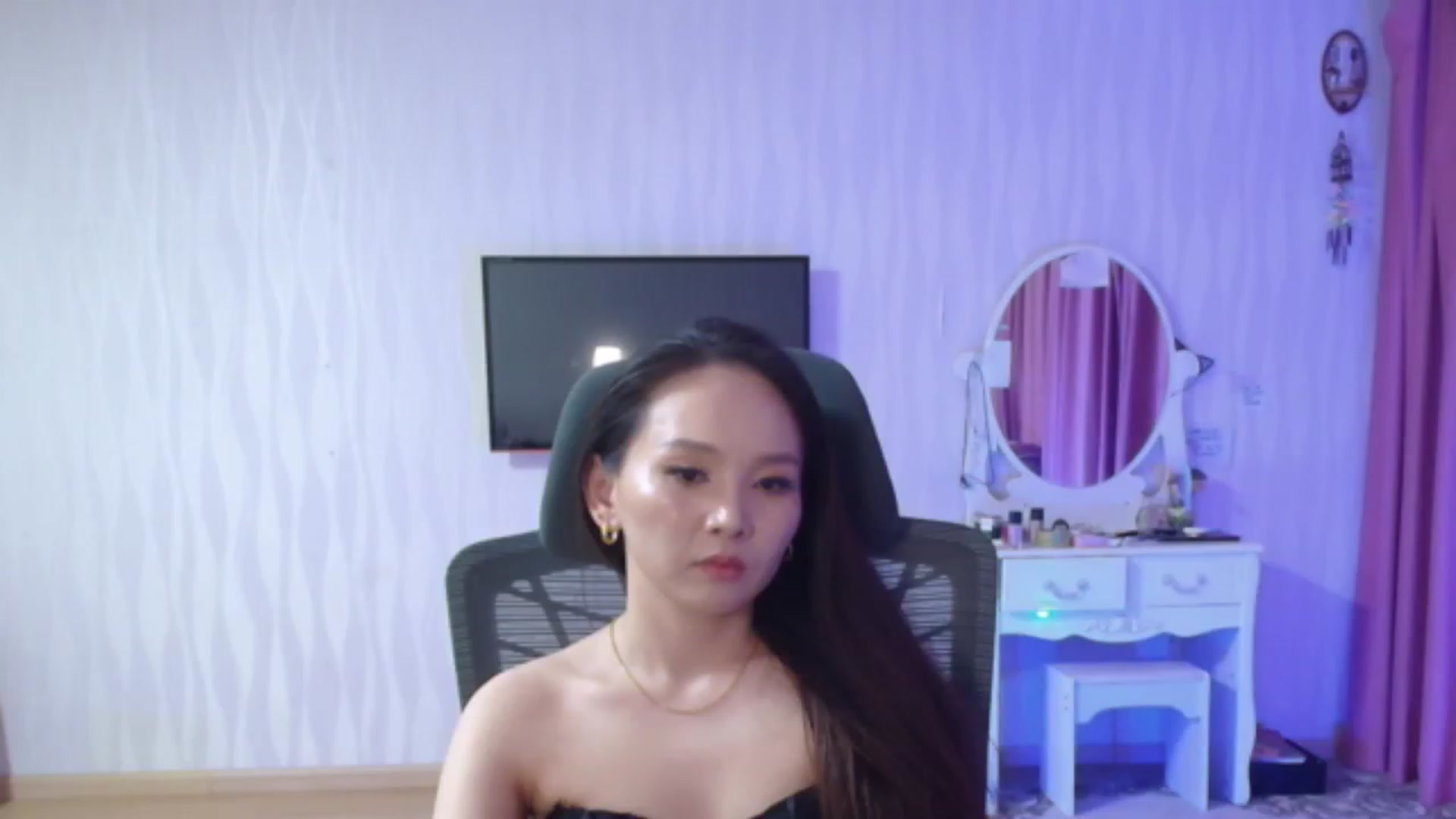 Gallery image thumbnail from Asiankitty_oX's myfreecams stream on, 05/13/2023, 14:47 image 20 of 20