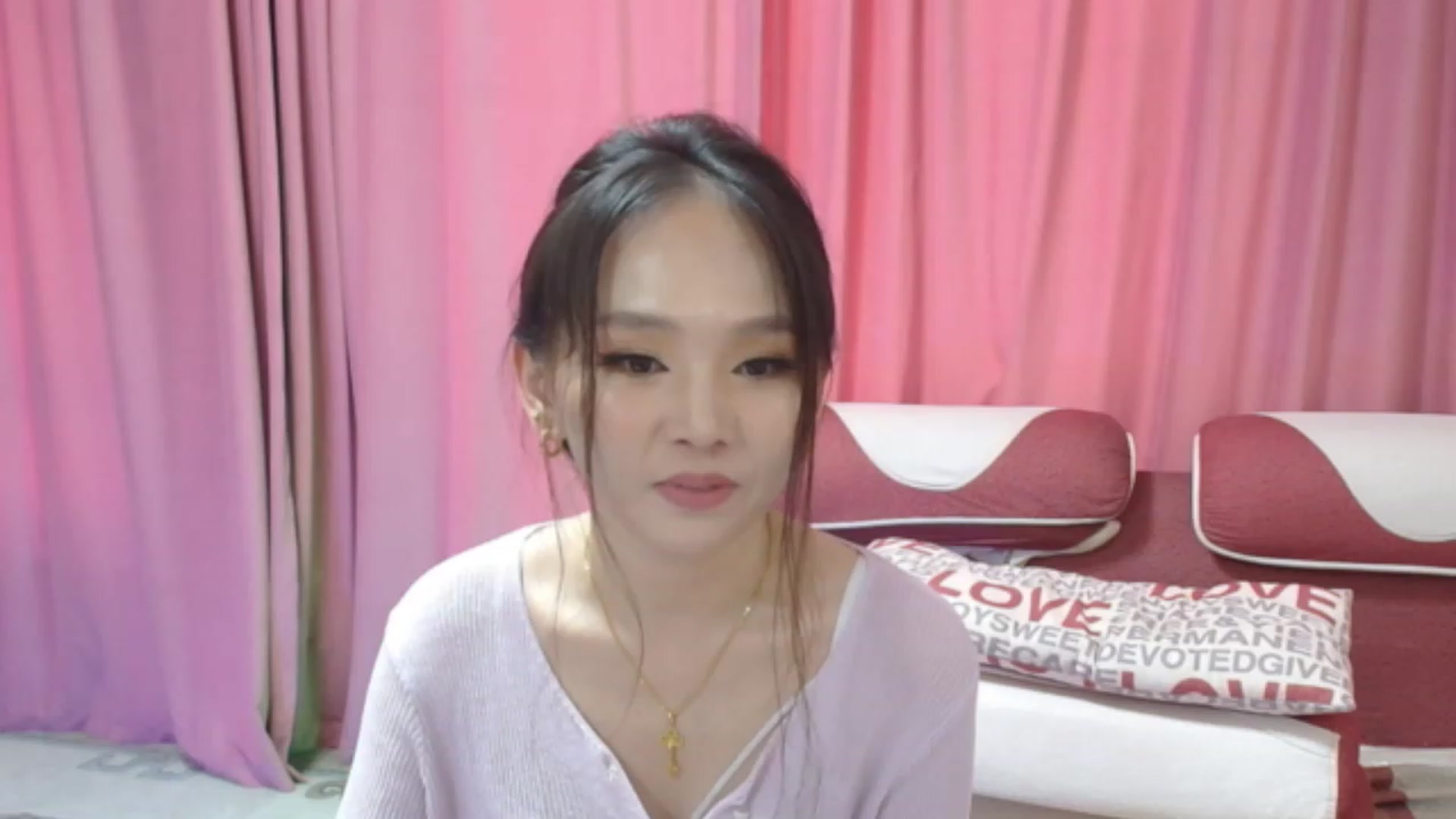 Gallery image thumbnail from Asiankitty_oX's myfreecams stream on, 05/21/2023, 07:04 image 1 of 20