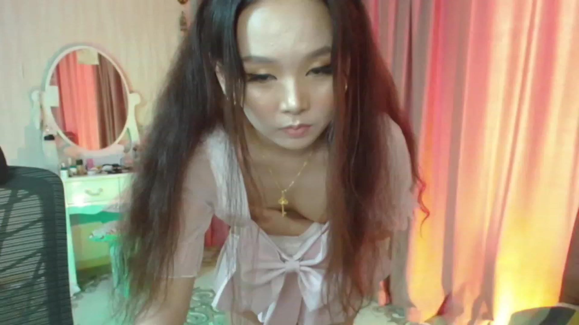 Gallery image thumbnail from Asiankitty_oX's myfreecams stream on, 05/29/2023, 06:23 image 10 of 20