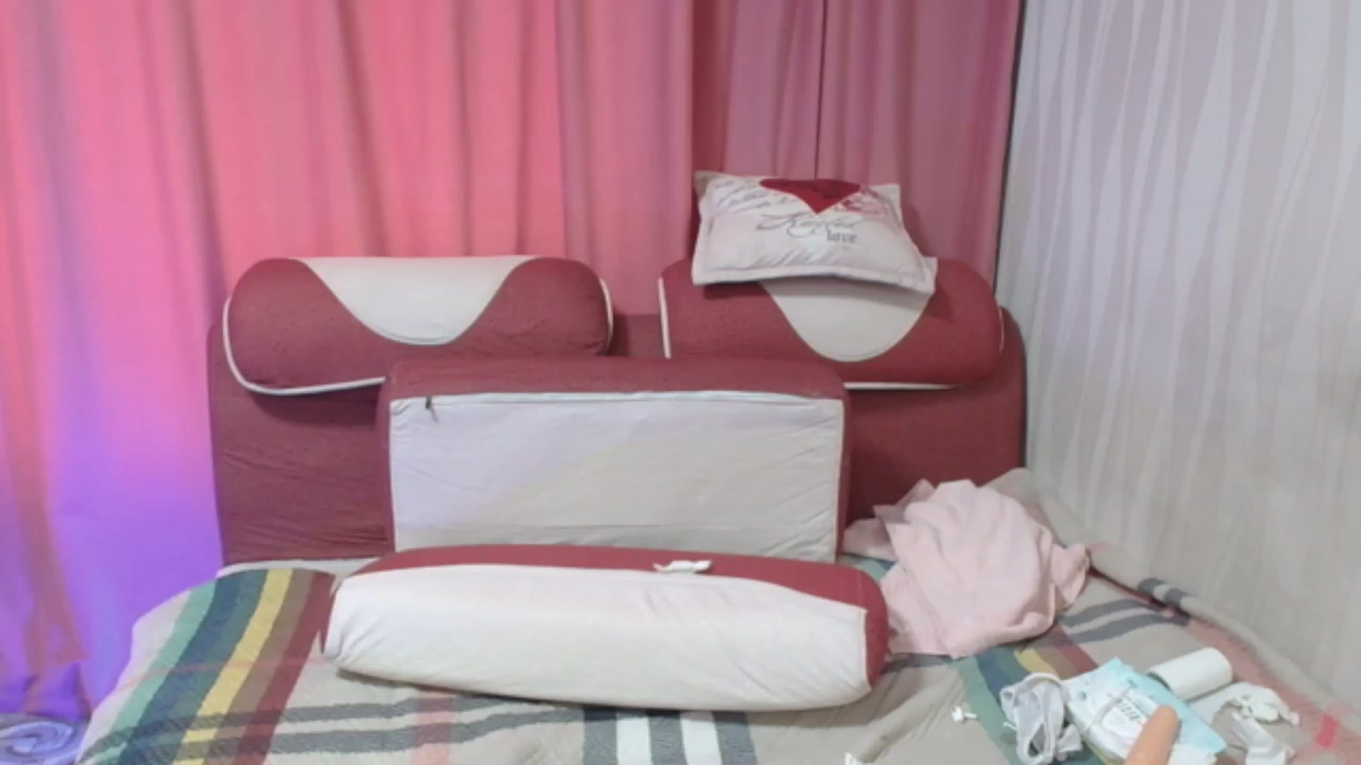 Gallery image thumbnail from Asiankitty_oX's myfreecams stream on, 05/29/2023, 06:23 image 3 of 20