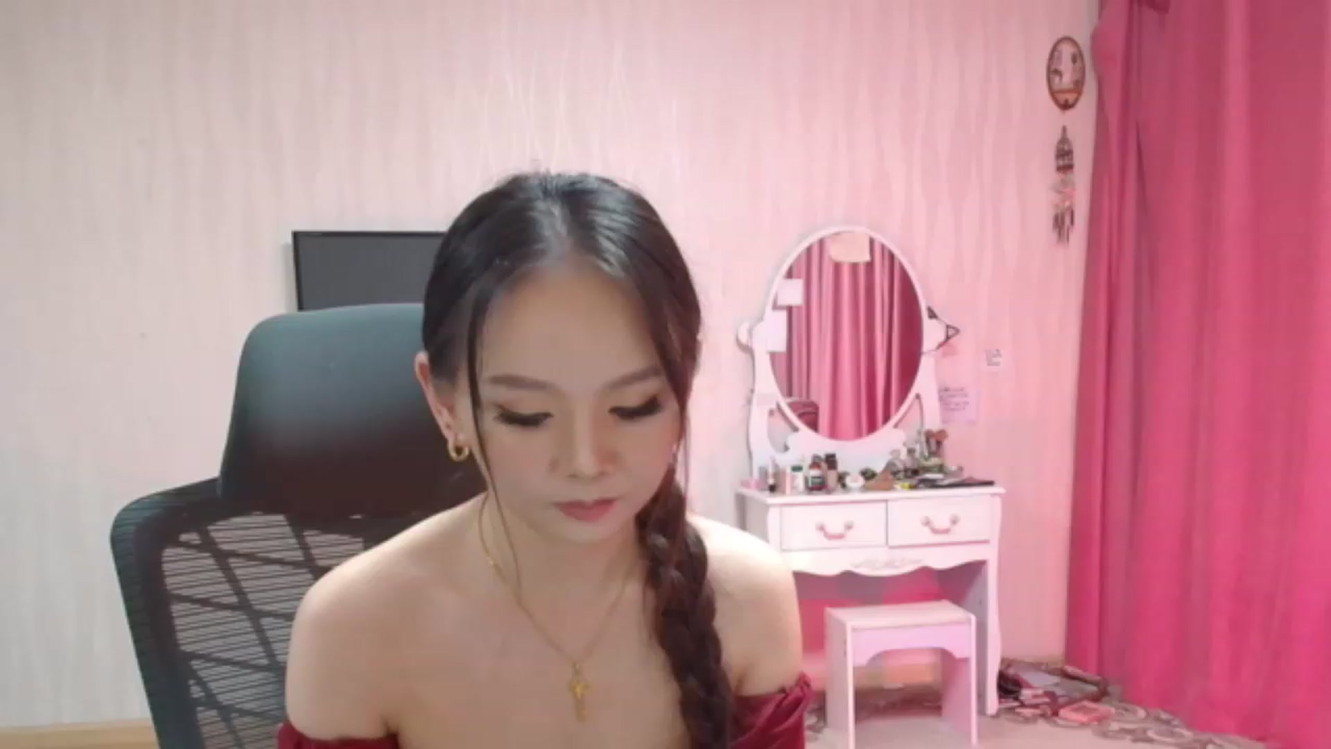 Gallery image thumbnail from Asiankitty_oX's myfreecams stream on, 06/11/2023, 12:54 image 2 of 20