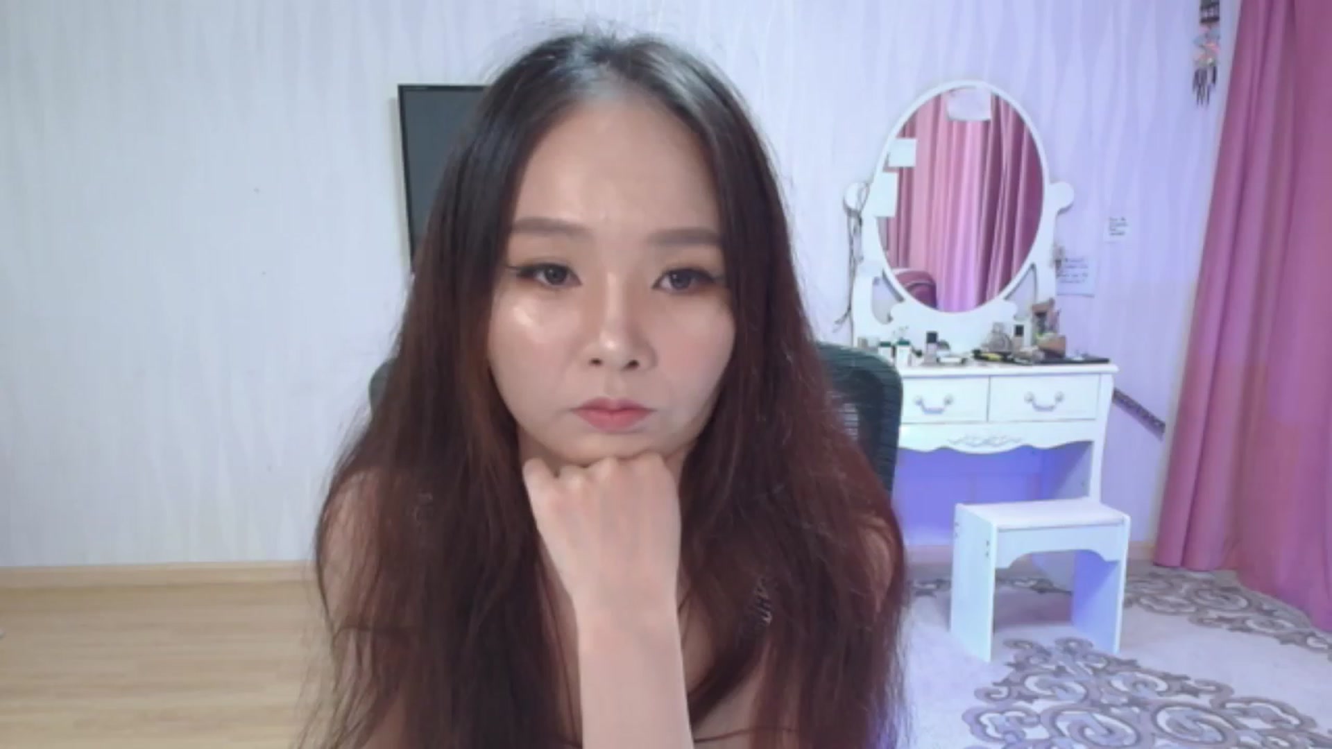 Gallery image thumbnail from Asiankitty_oX's myfreecams stream on, 06/15/2023, 13:25 image 5 of 20