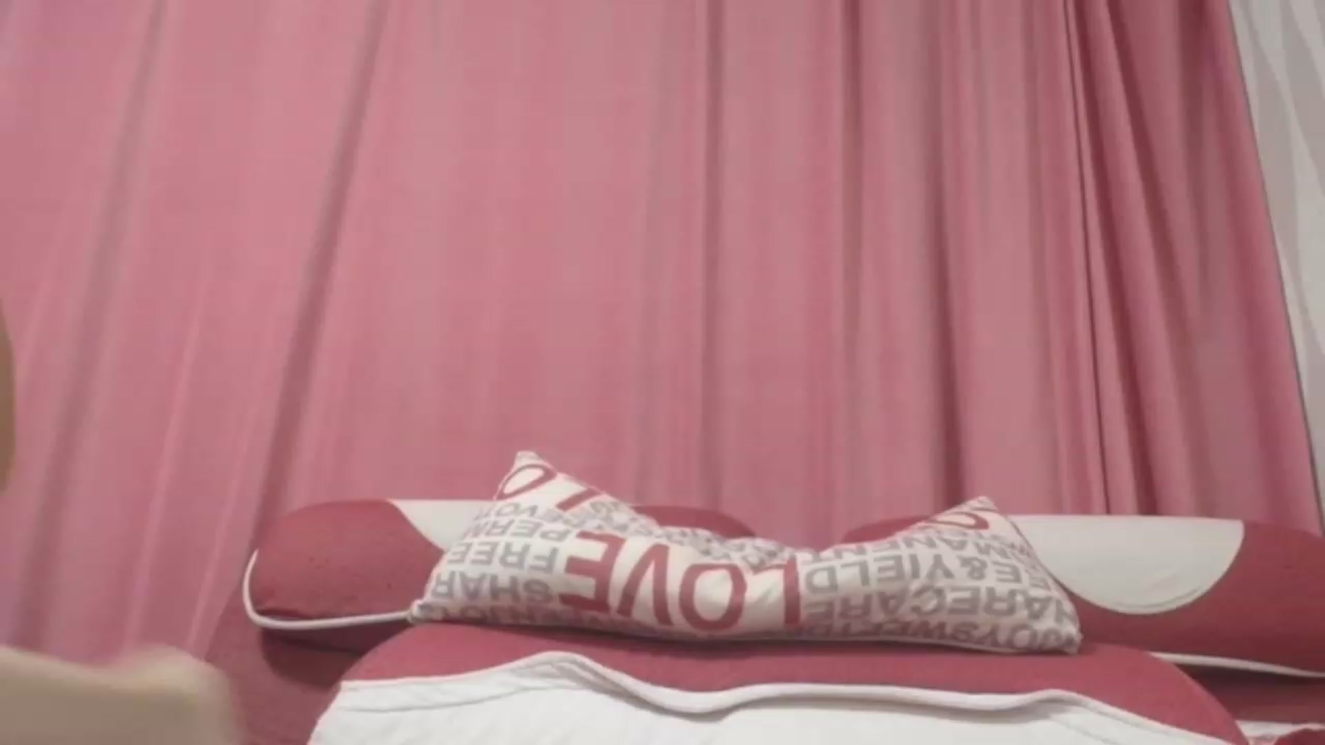 Gallery image thumbnail from Asiankitty_oX's myfreecams stream on, 07/28/2023, 13:00 image 12 of 20