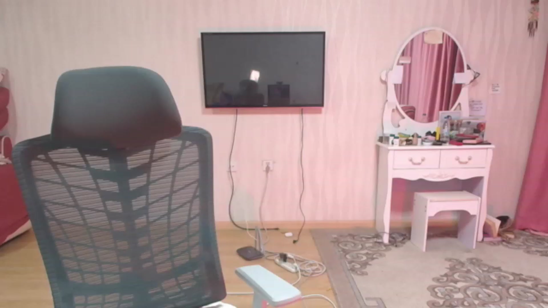 Gallery image thumbnail from Asiankitty_oX's myfreecams stream on, 07/28/2023, 14:47 image 5 of 20