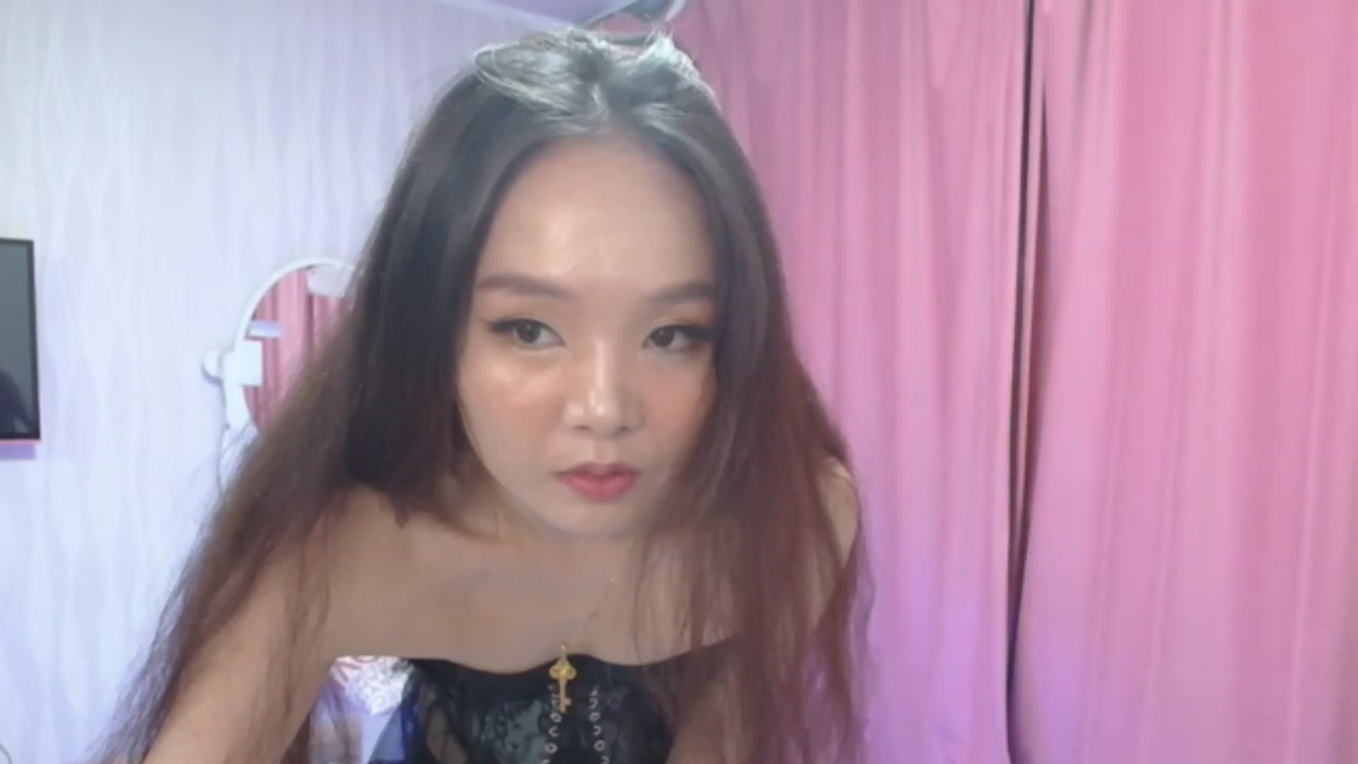 Gallery image thumbnail from Asiankitty_oX's myfreecams stream on, 07/30/2023, 14:03 image 11 of 20