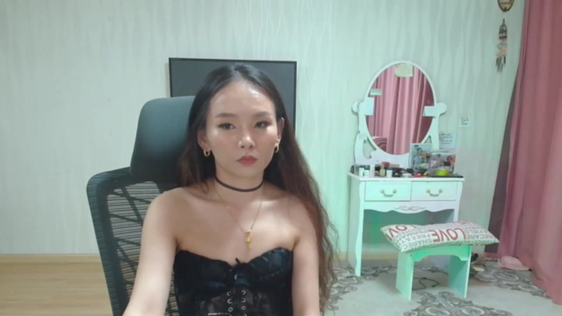 Gallery image thumbnail from Asiankitty_oX's myfreecams stream on, 07/30/2023, 15:06 image 16 of 20