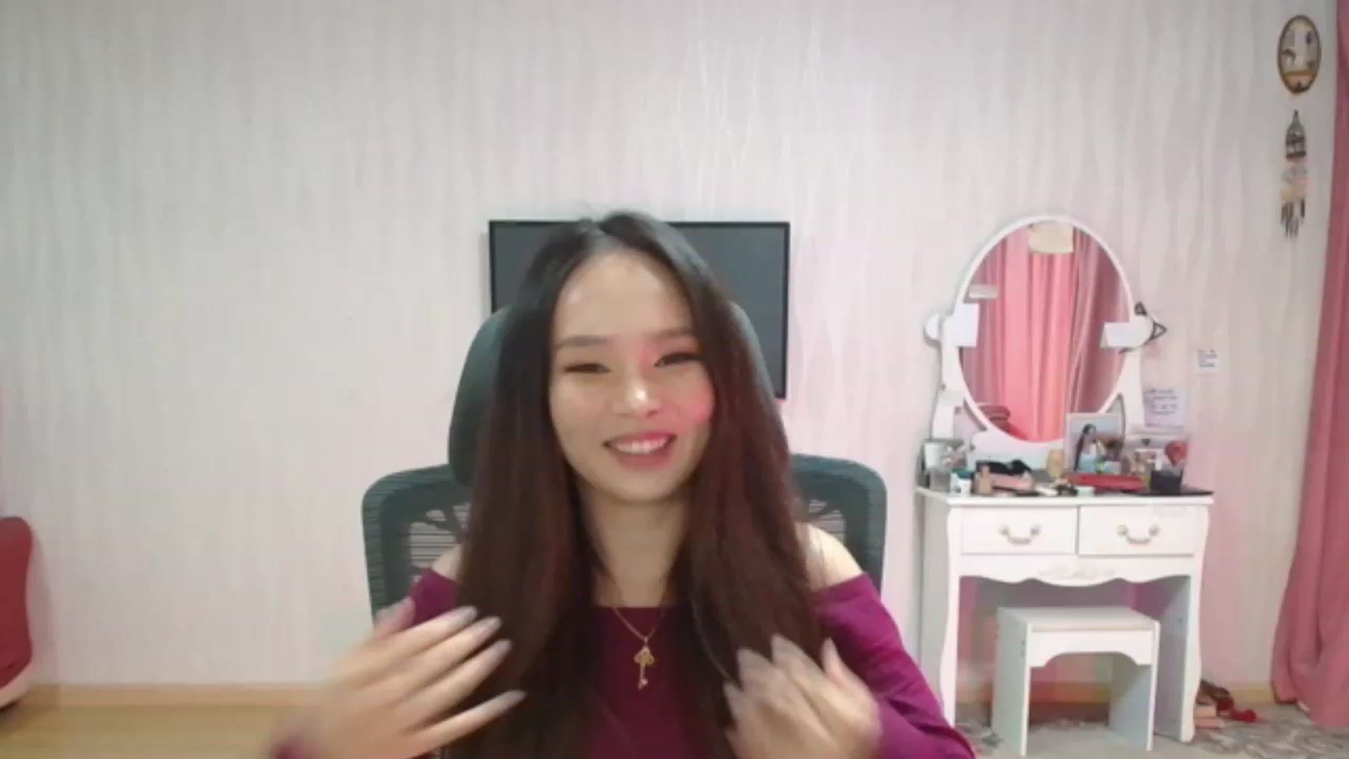Gallery image thumbnail from Asiankitty_oX's myfreecams stream on, 08/07/2023, 03:30 image 4 of 20
