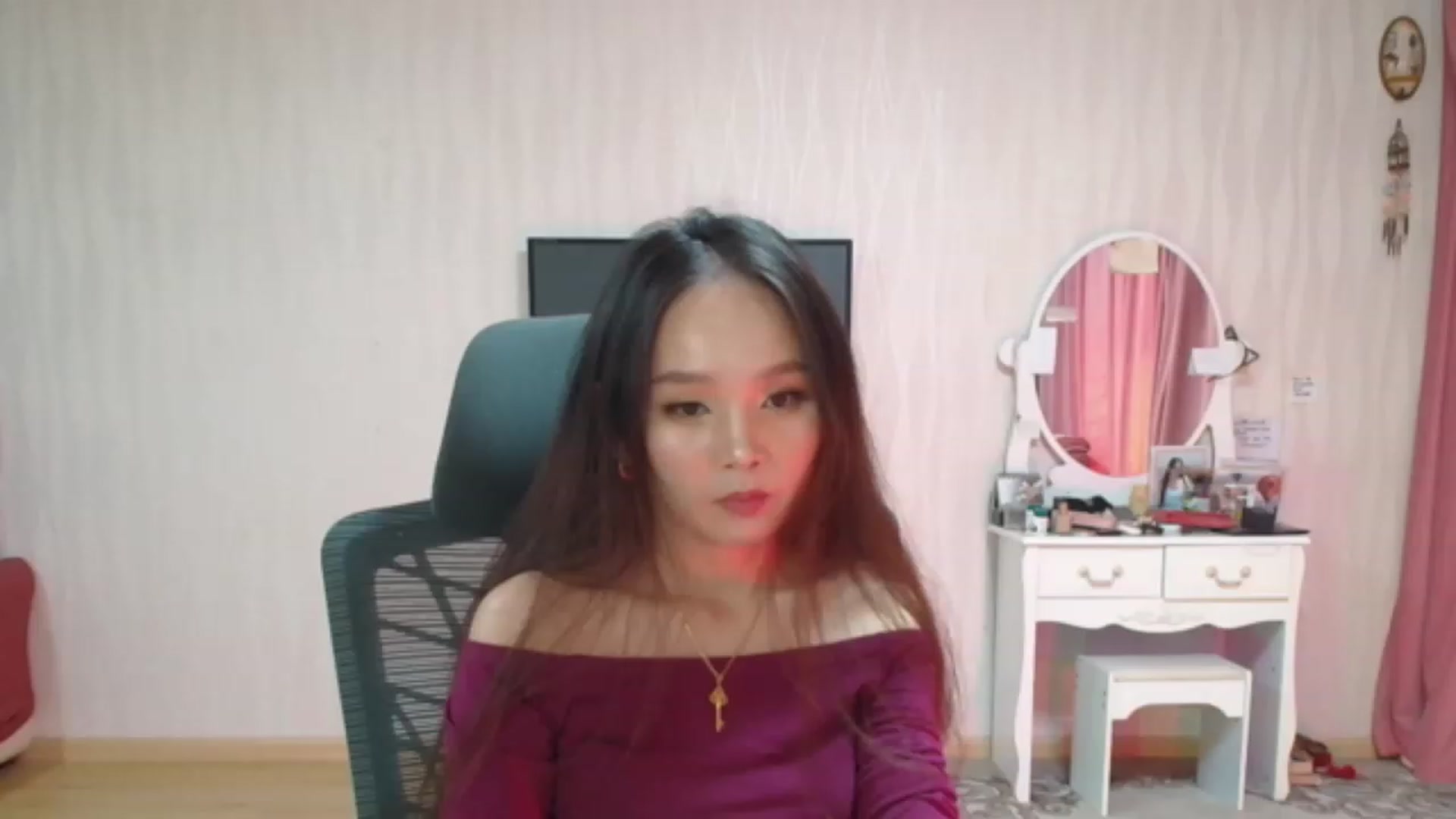 Gallery image thumbnail from Asiankitty_oX's myfreecams stream on, 08/07/2023, 03:30 image 1 of 20