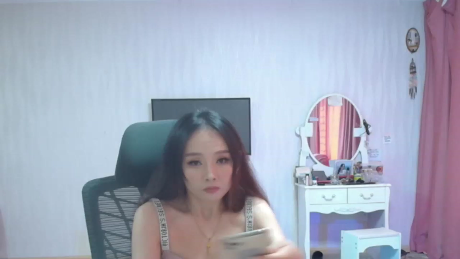 Gallery image thumbnail from Asiankitty_oX's myfreecams stream on, 08/18/2023, 01:10 image 9 of 20