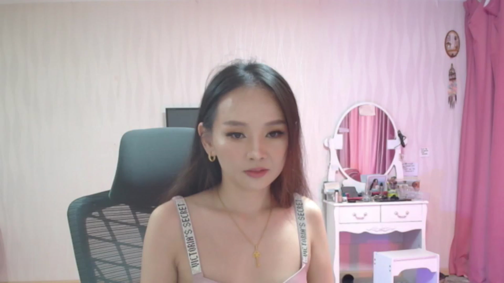 Gallery image thumbnail from Asiankitty_oX's myfreecams stream on, 08/18/2023, 01:10 image 4 of 20