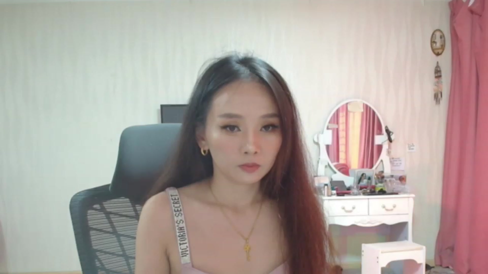 Gallery image thumbnail from Asiankitty_oX's myfreecams stream on, 08/18/2023, 01:10 image 2 of 20