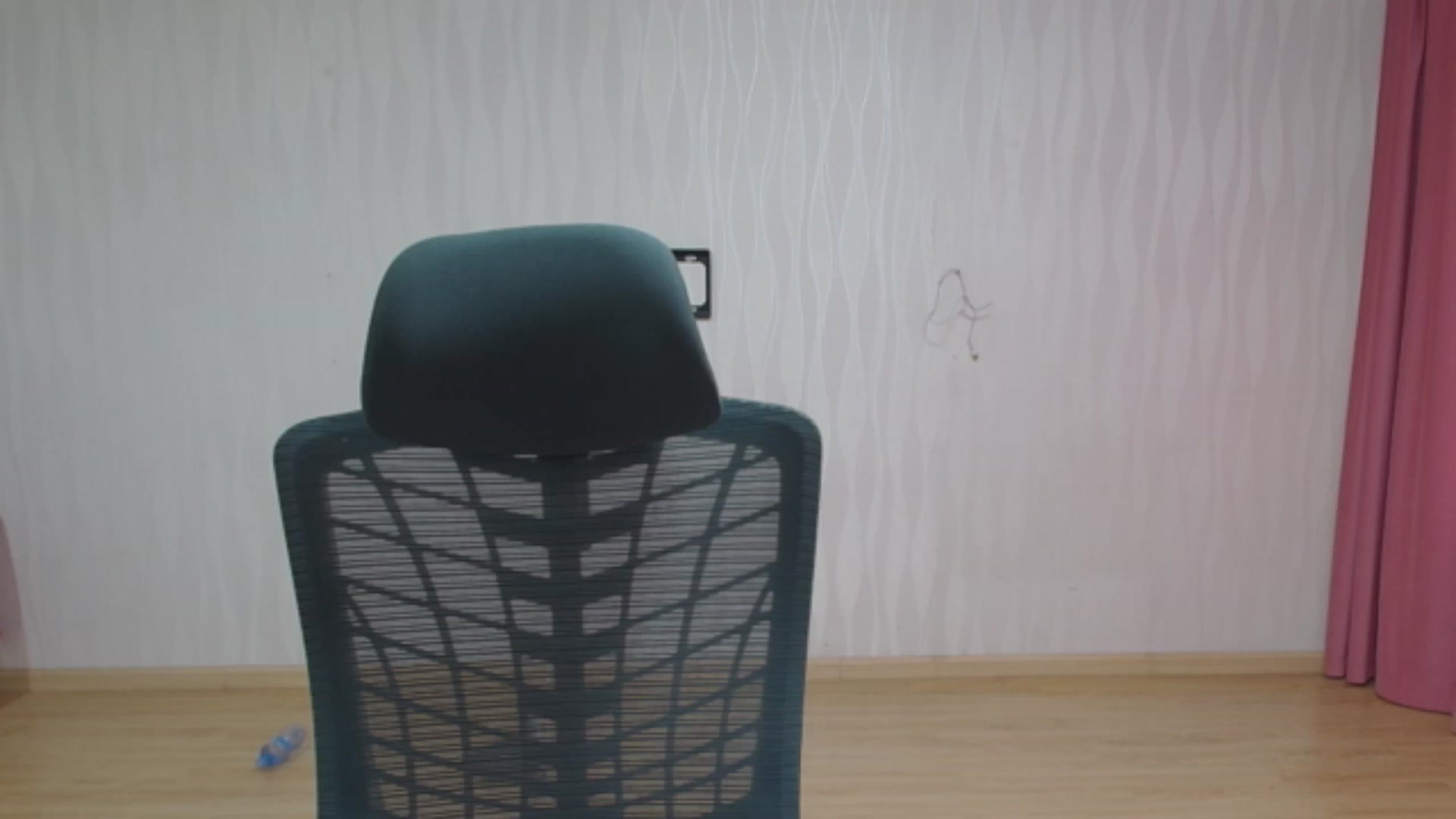 Gallery image thumbnail from Asiankitty_oX's myfreecams stream on, 08/24/2023, 03:55 image 18 of 20