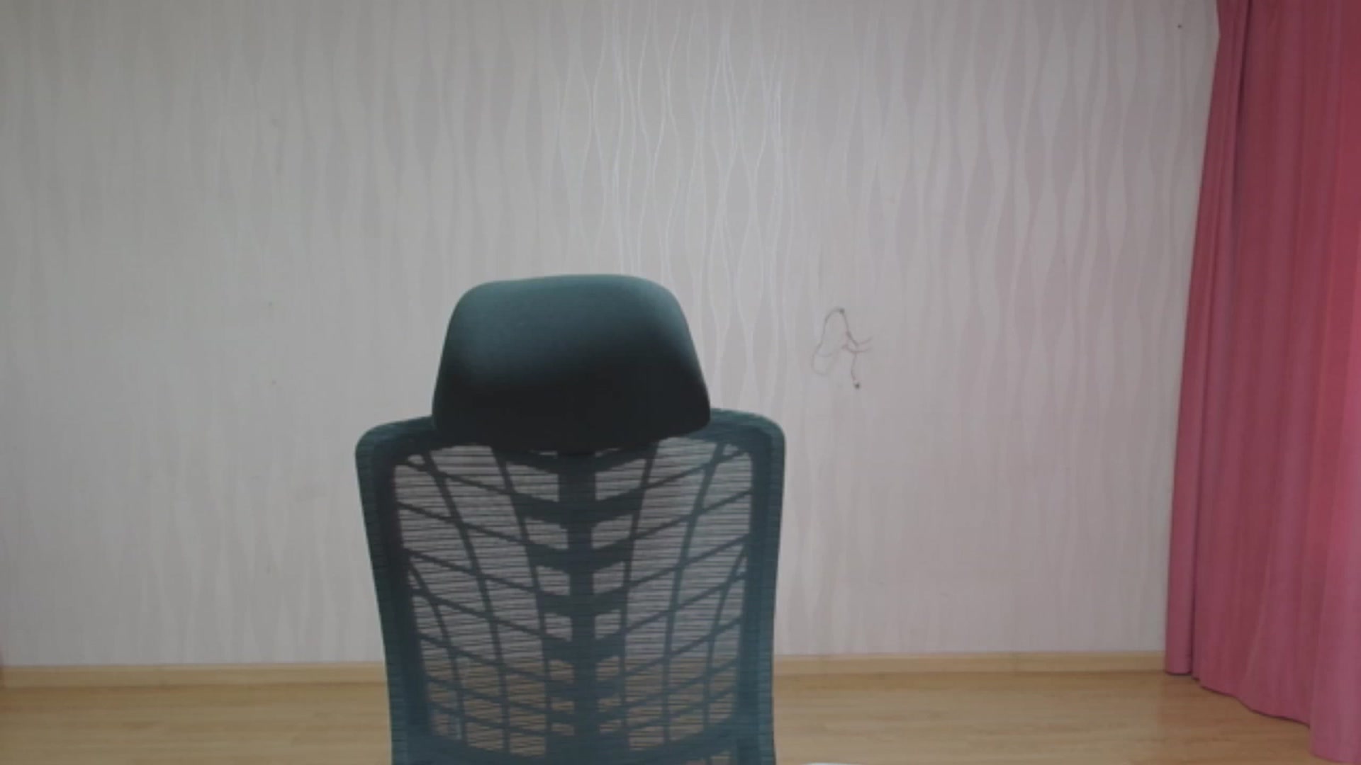 Gallery image thumbnail from Asiankitty_oX's myfreecams stream on, 08/25/2023, 05:25 image 8 of 20