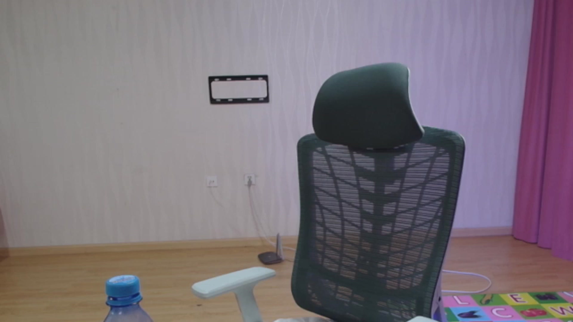 Gallery image thumbnail from Asiankitty_oX's myfreecams stream on, 09/01/2023, 07:43 image 15 of 20