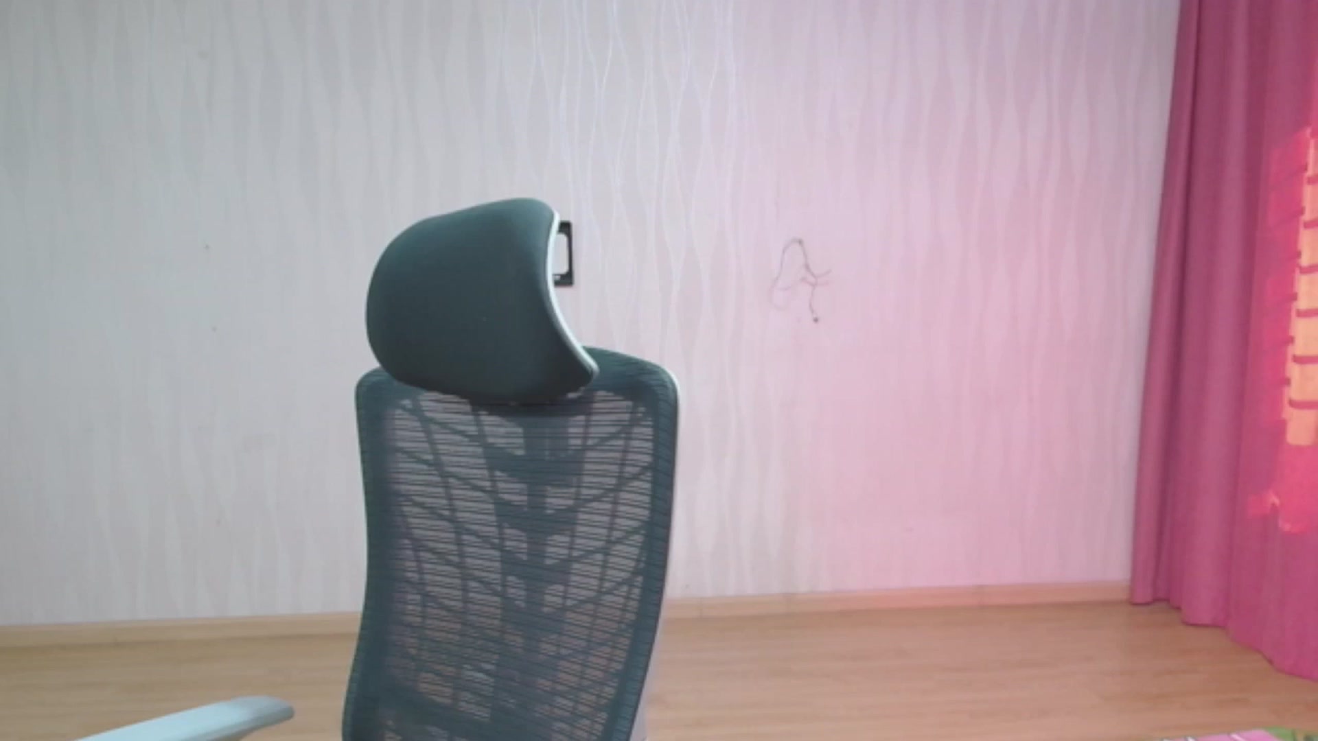 Gallery image thumbnail from Asiankitty_oX's myfreecams stream on, 09/05/2023, 03:12 image 15 of 20