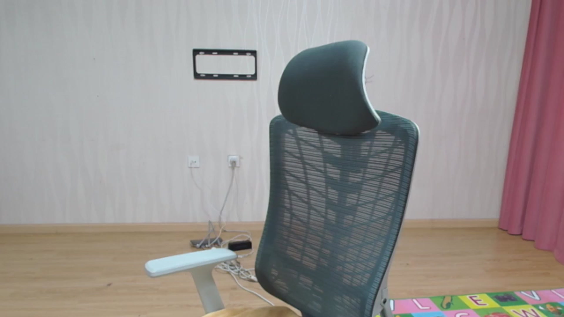 Gallery image thumbnail from Asiankitty_oX's myfreecams stream on, 09/07/2023, 04:57 image 18 of 20