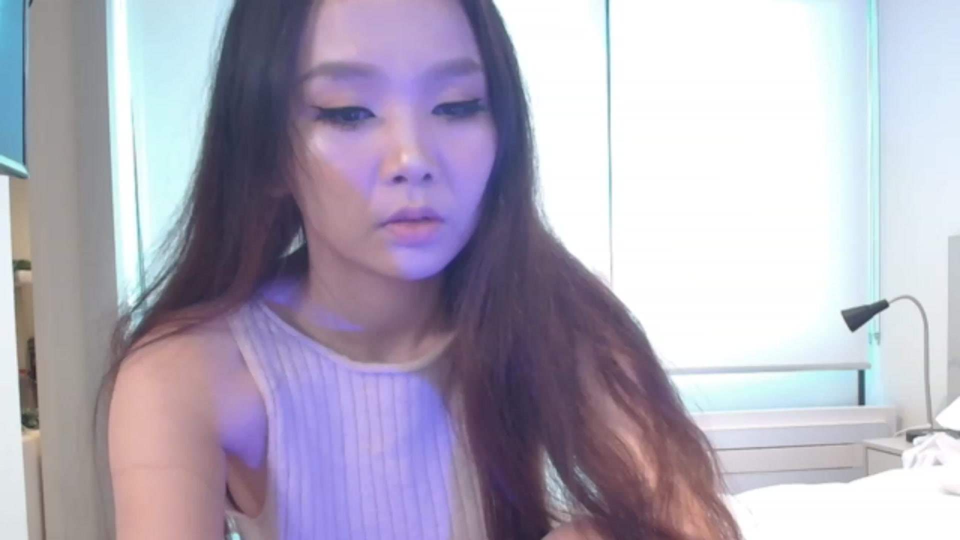 Gallery image thumbnail from Asiankitty_oX's myfreecams stream on, 09/21/2023, 24:58 image 1 of 20