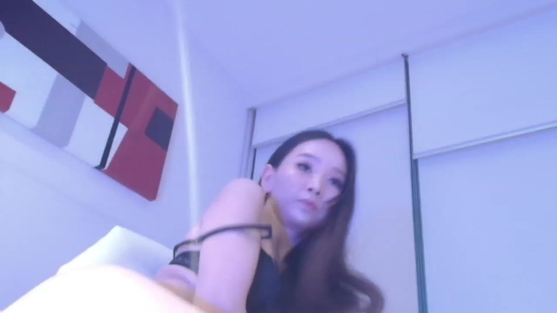 Gallery image thumbnail from Asiankitty_oX's myfreecams stream on, 10/15/2023, 06:40 image 11 of 20