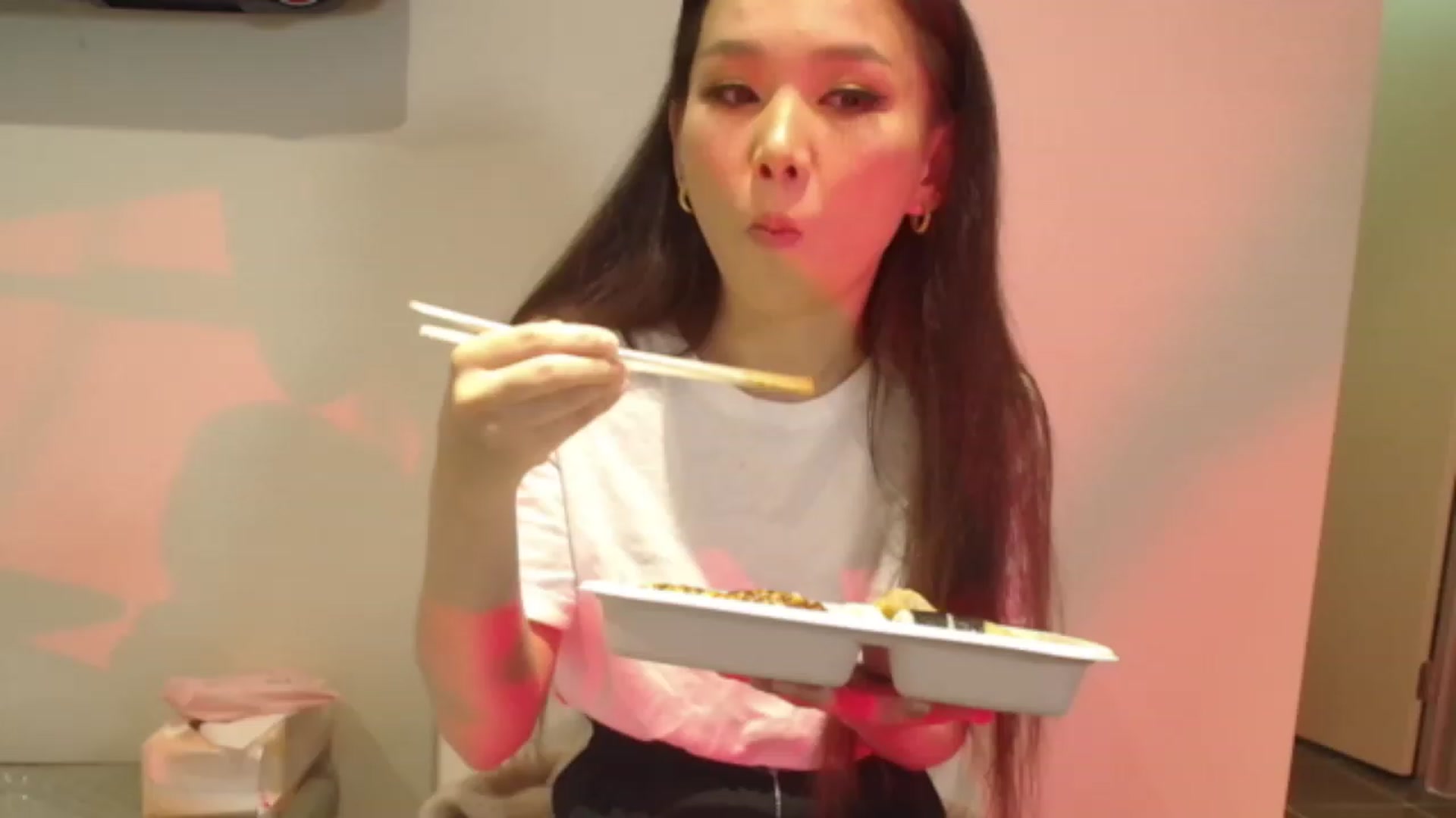 Gallery image thumbnail from Asiankitty_oX's myfreecams stream on, 10/27/2023, 05:40 image 15 of 20