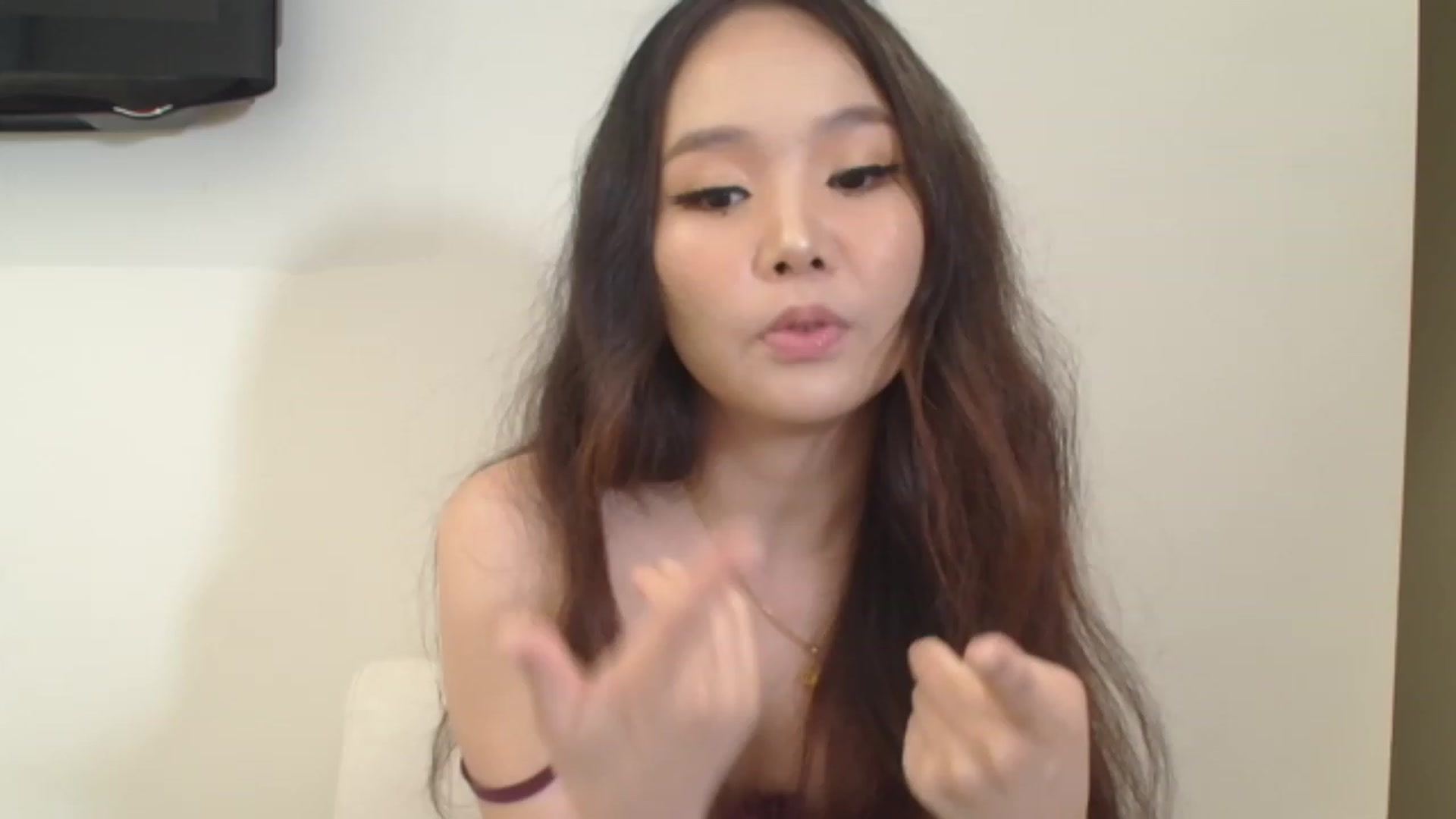 Gallery image thumbnail from Asiankitty_oX's myfreecams stream on, 12/02/2023, 06:34 image 20 of 20